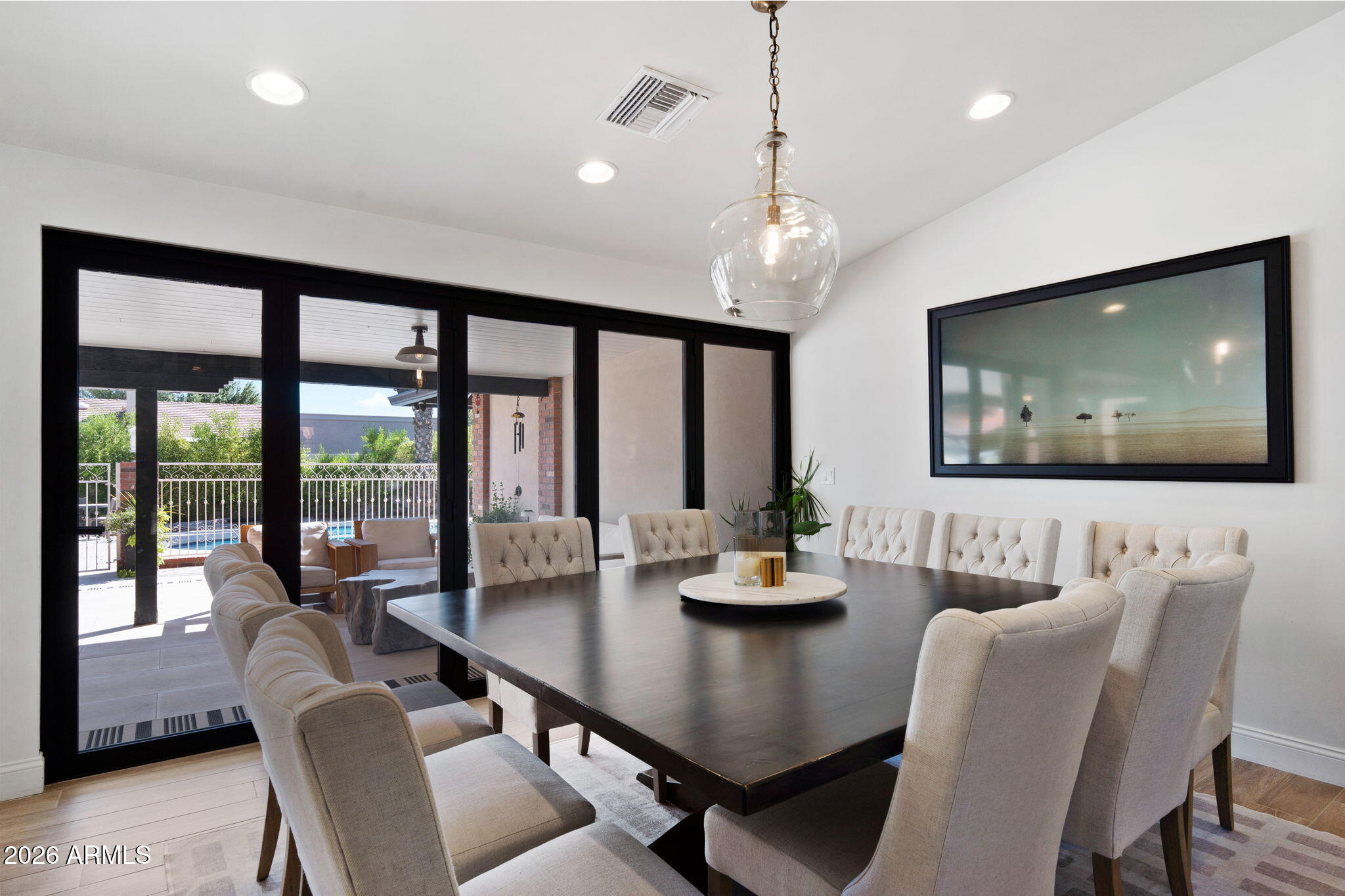 1441 E CAROLINE Lane