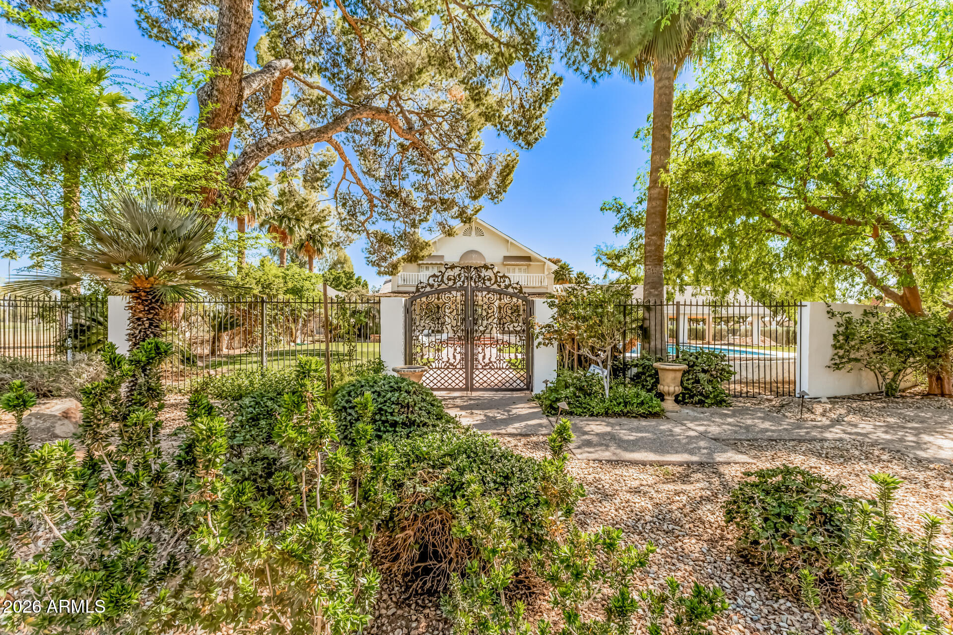 35 S FAIRWAY Court