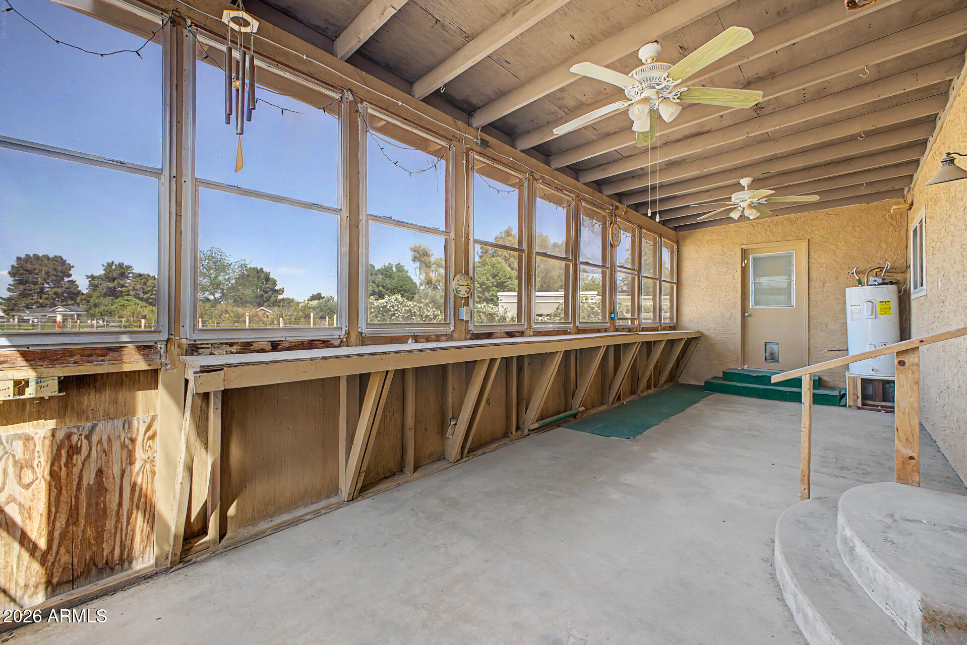 2200 E MELROSE Street