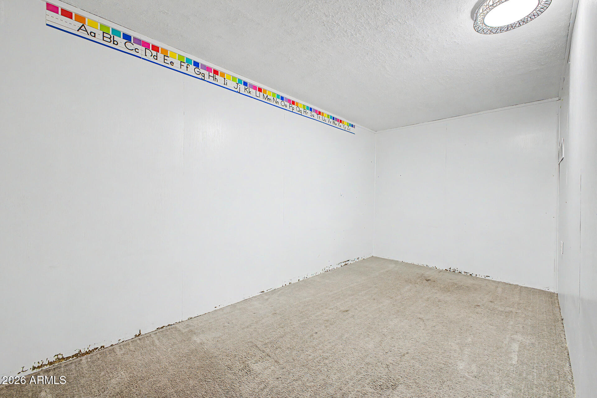 2200 E MELROSE Street