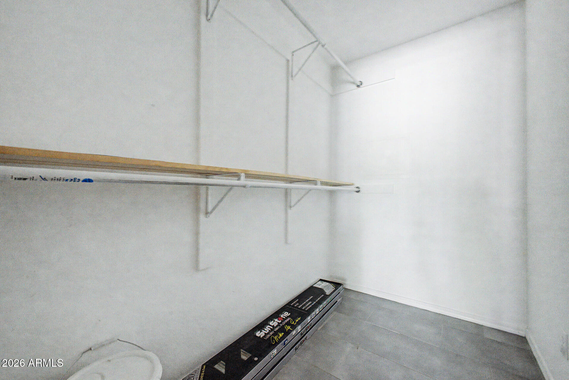 3907 E MULBERRY Drive