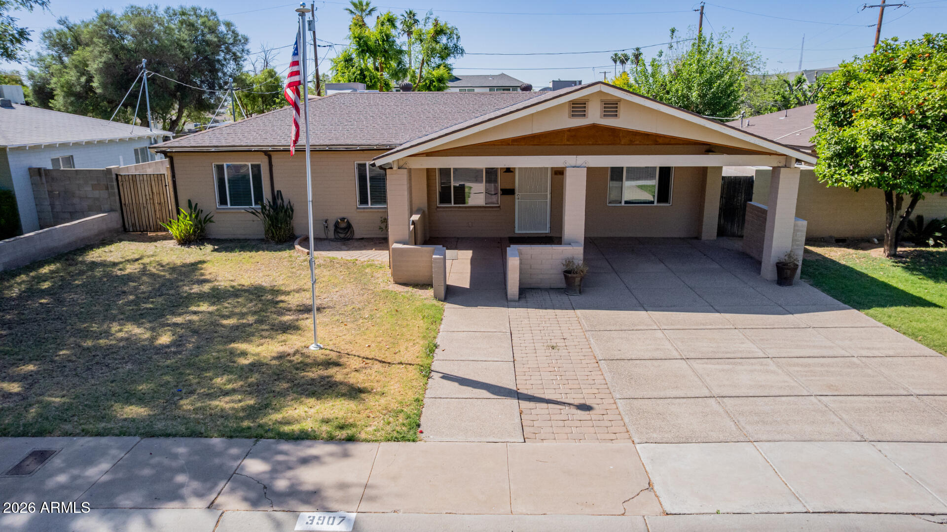 3907 E MULBERRY Drive