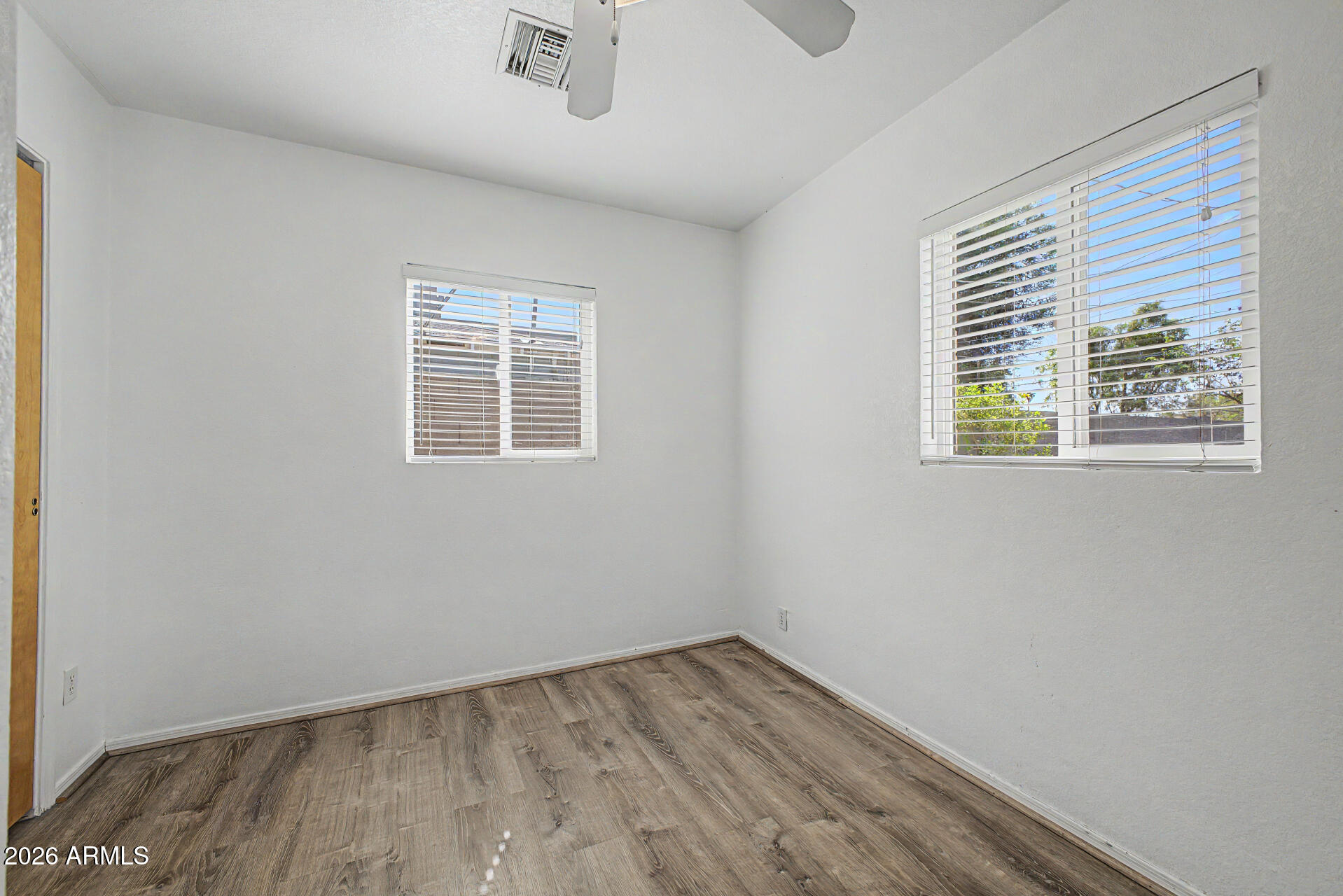 3907 E MULBERRY Drive