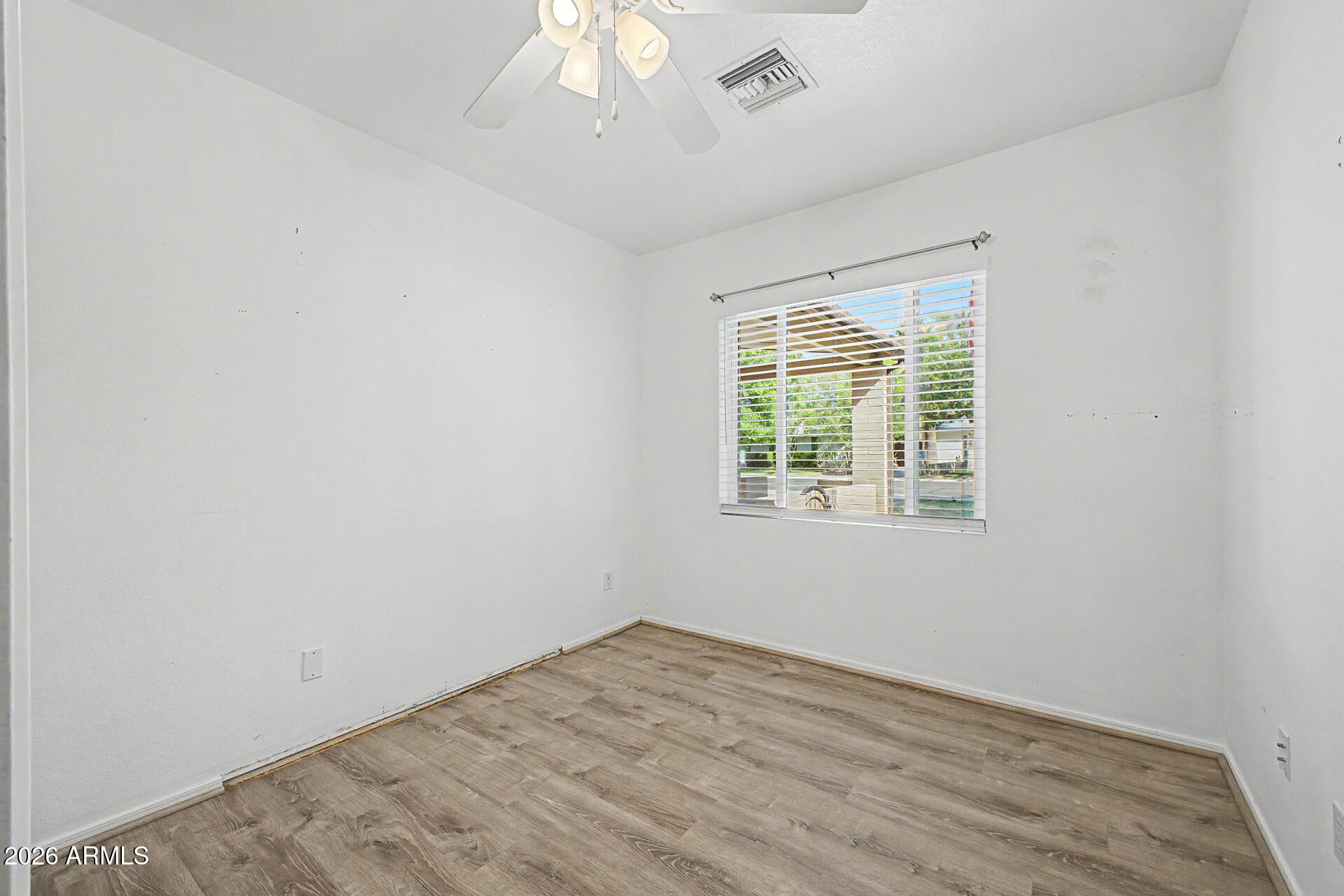 3907 E MULBERRY Drive