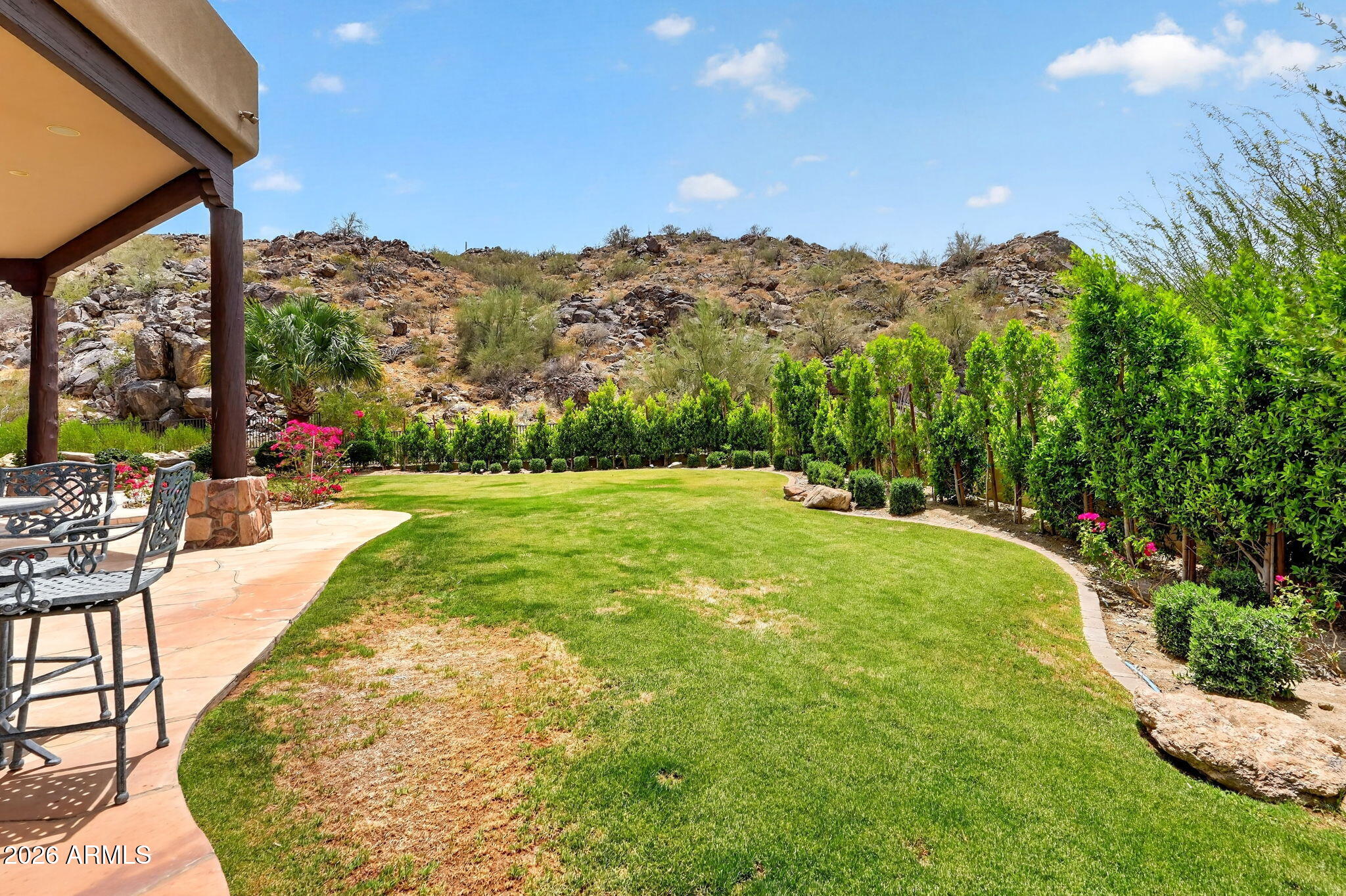 1611 E DESERT WILLOW Drive