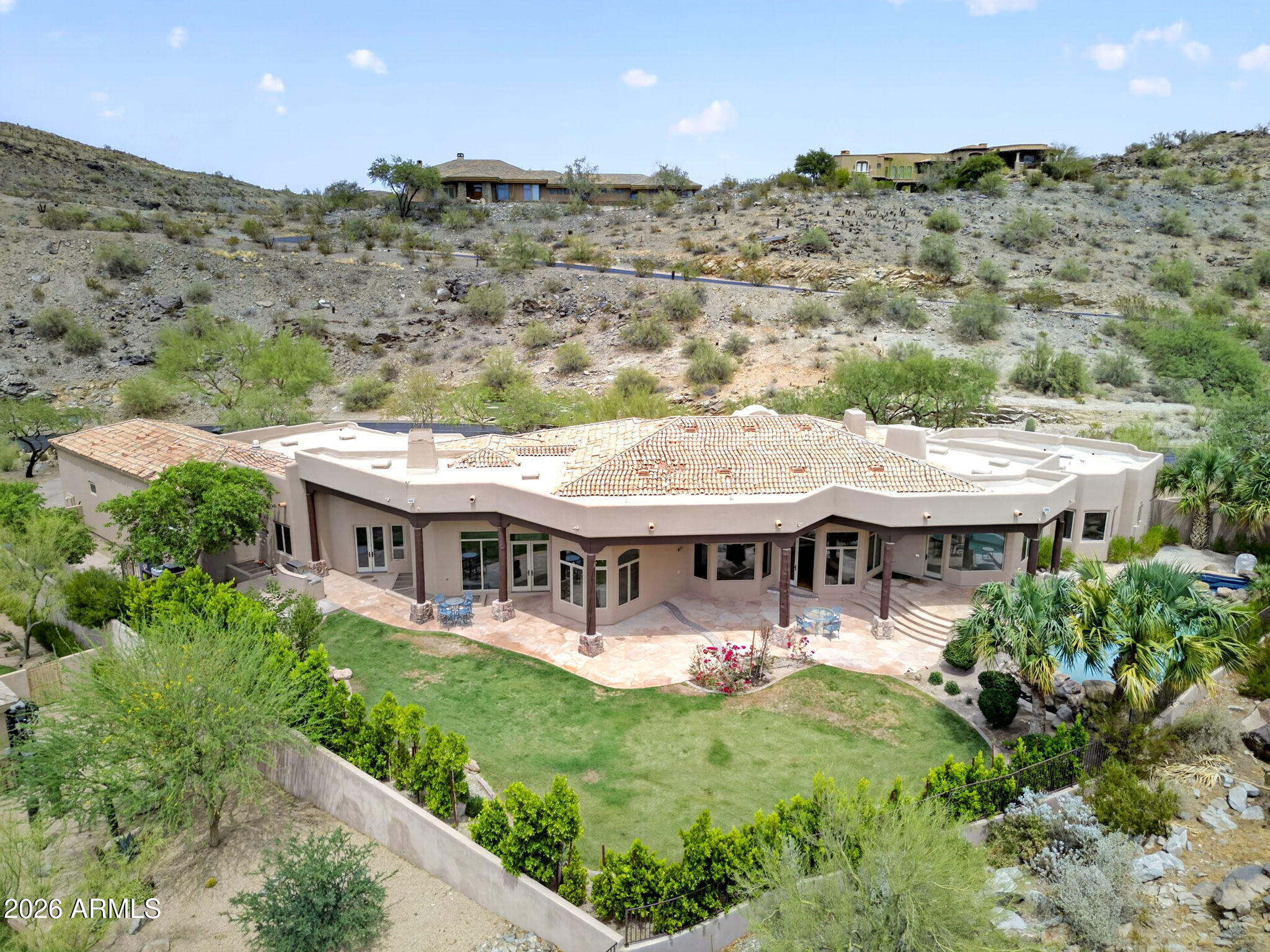 1611 E DESERT WILLOW Drive