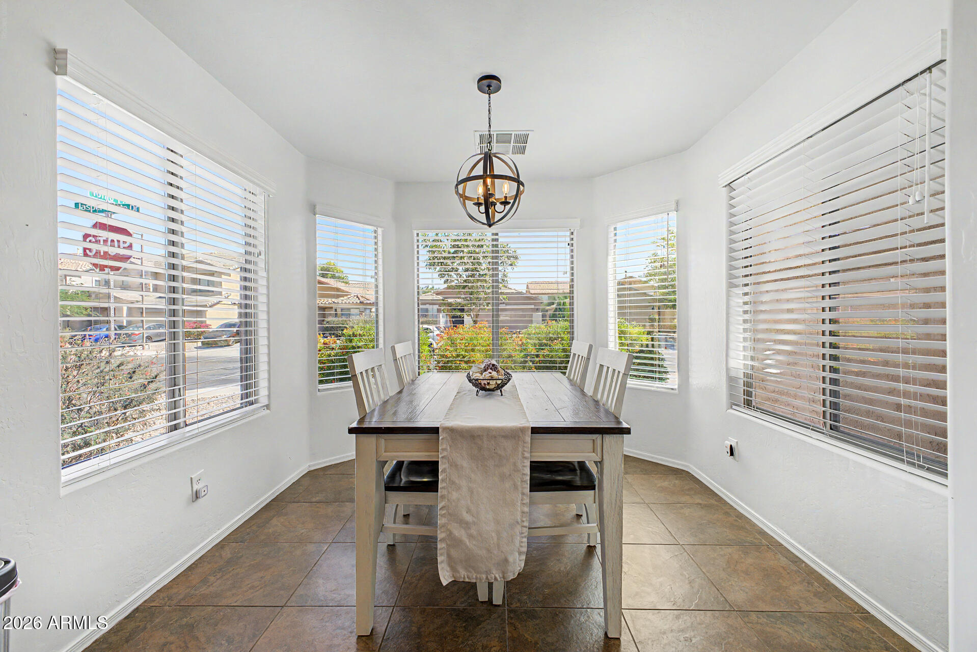 2768 W JASPER BUTTE Drive