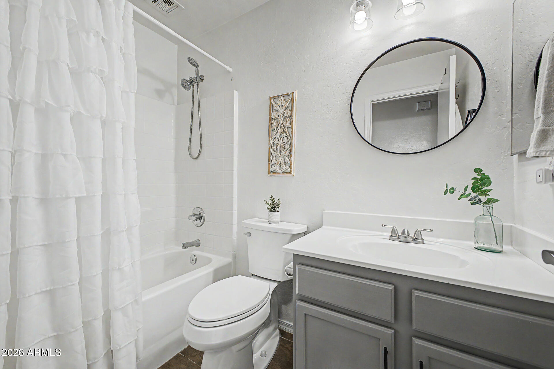 2768 W JASPER BUTTE Drive