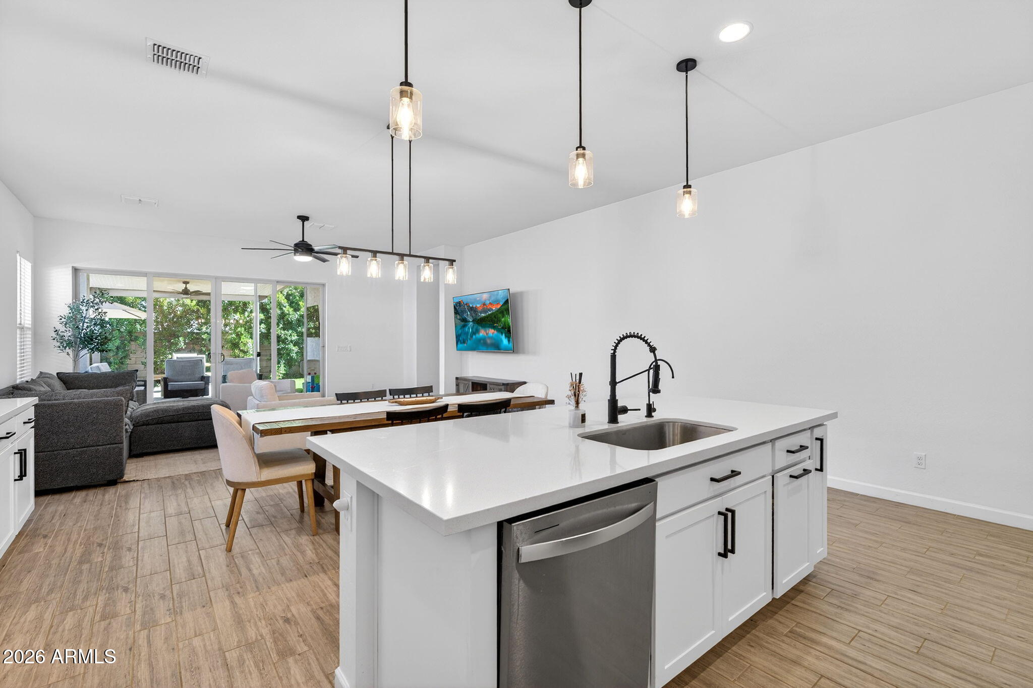 11303 E UTAH Avenue