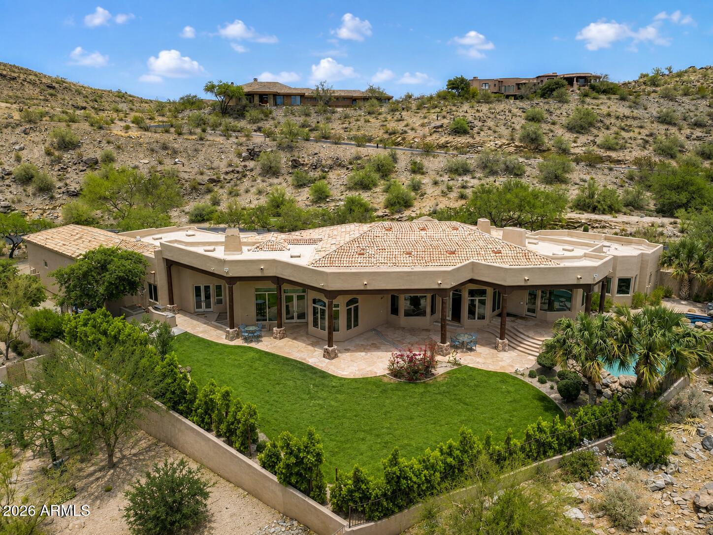 1611 E DESERT WILLOW Drive