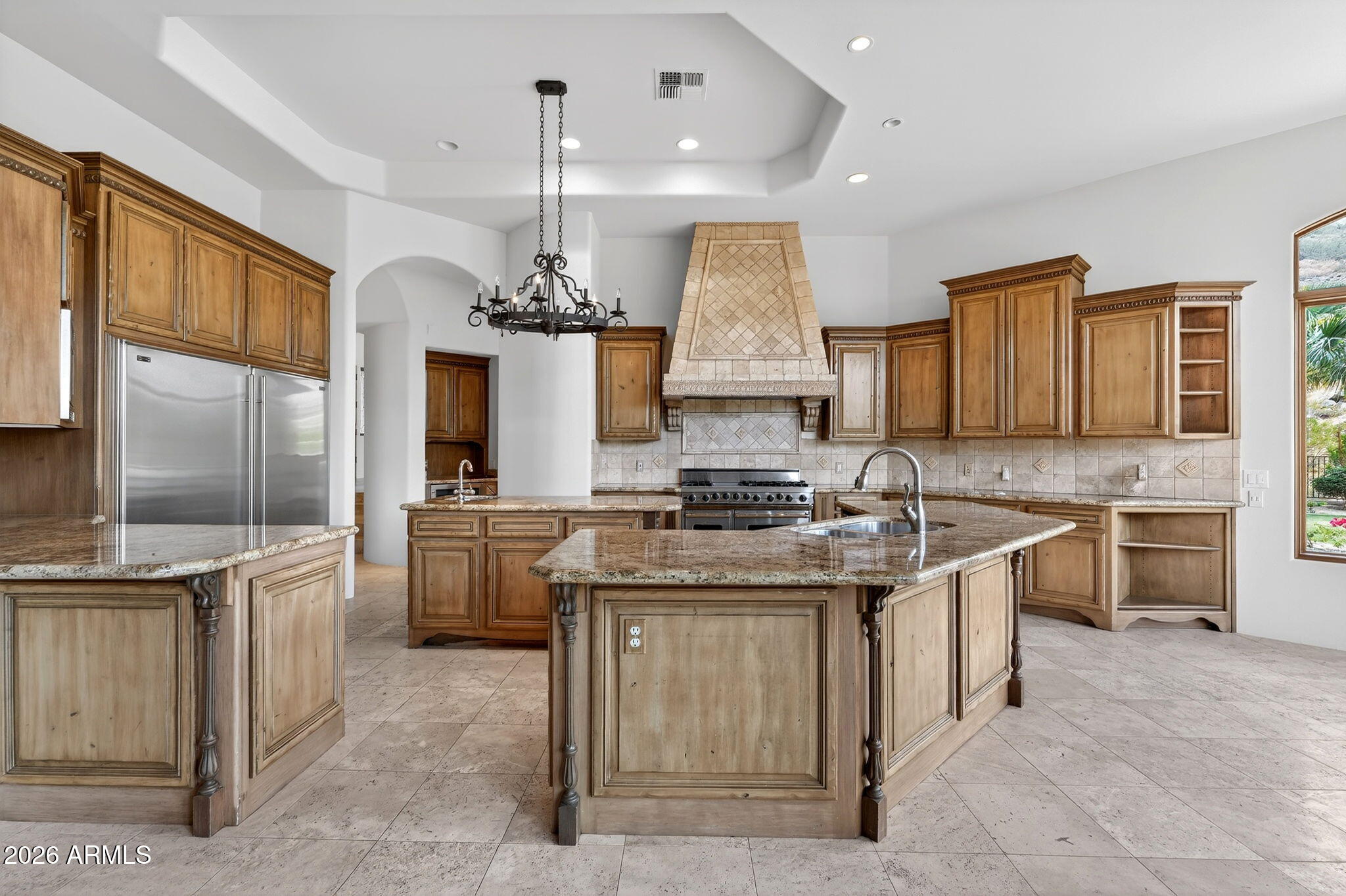 1611 E DESERT WILLOW Drive