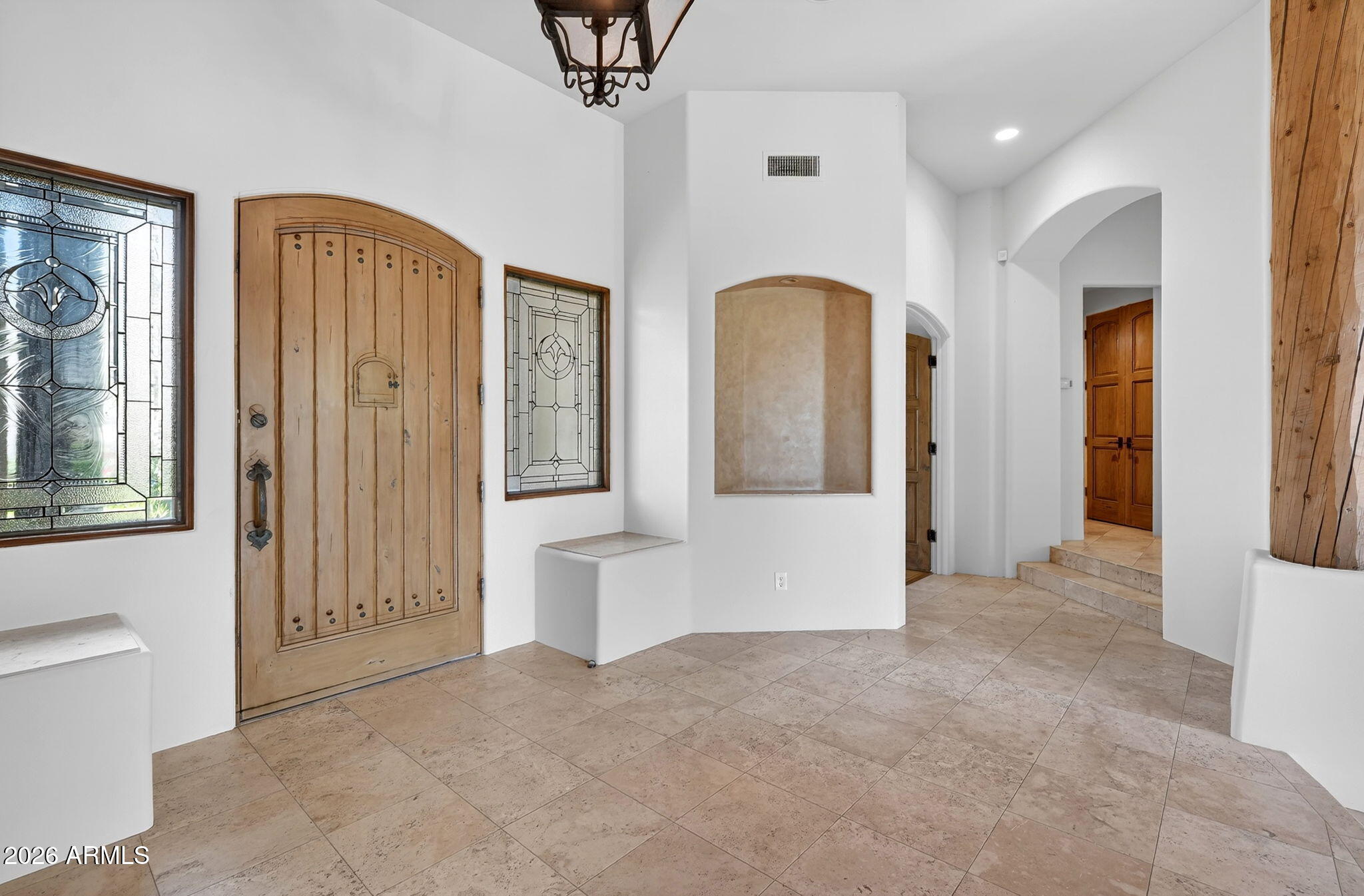 1611 E DESERT WILLOW Drive