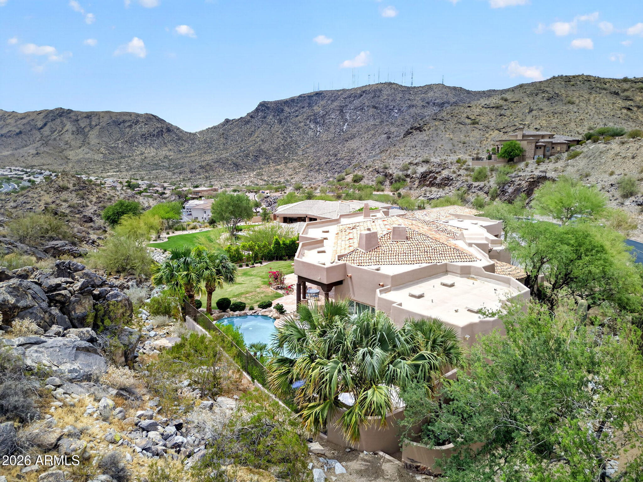 1611 E DESERT WILLOW Drive