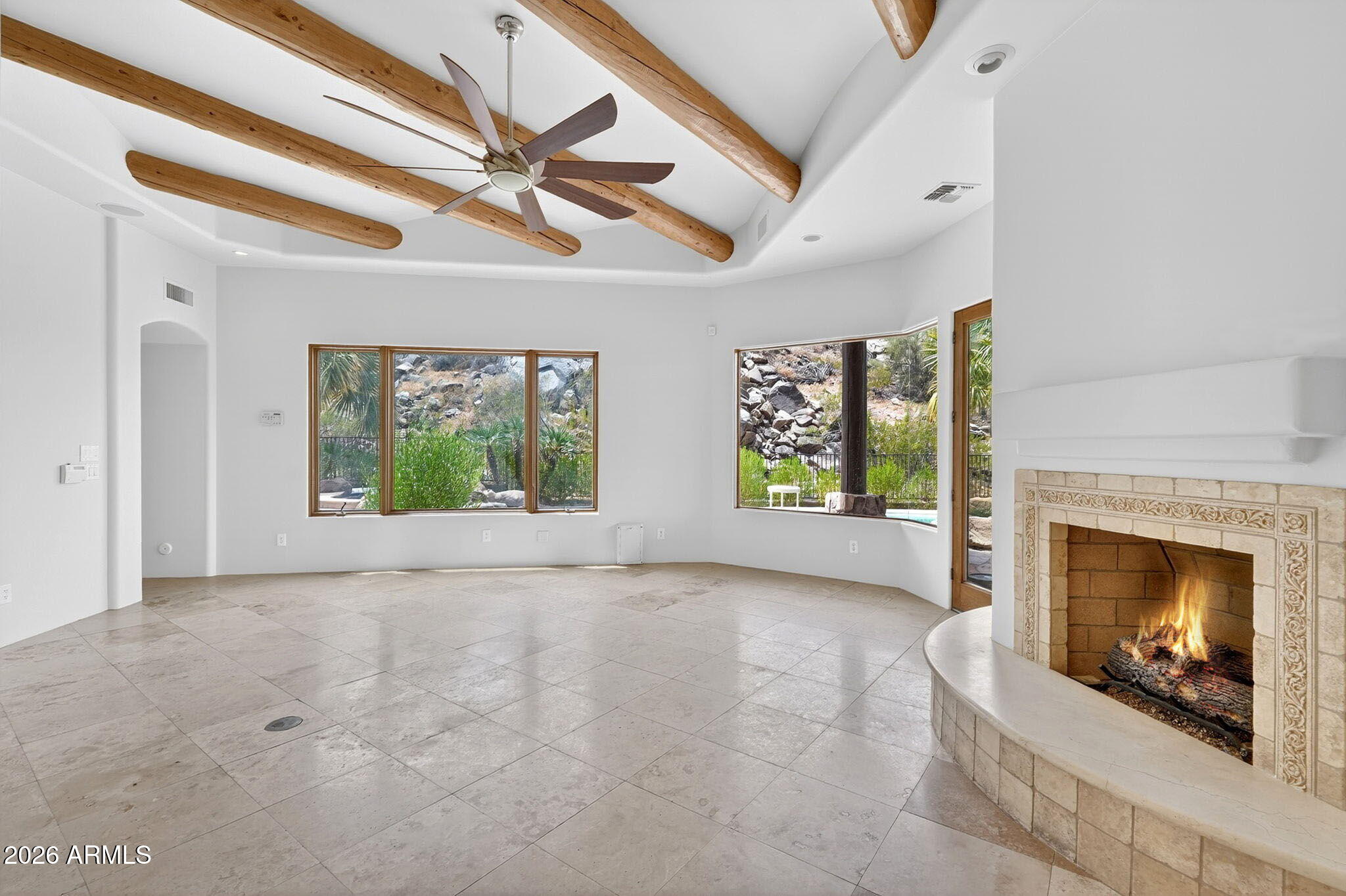1611 E DESERT WILLOW Drive