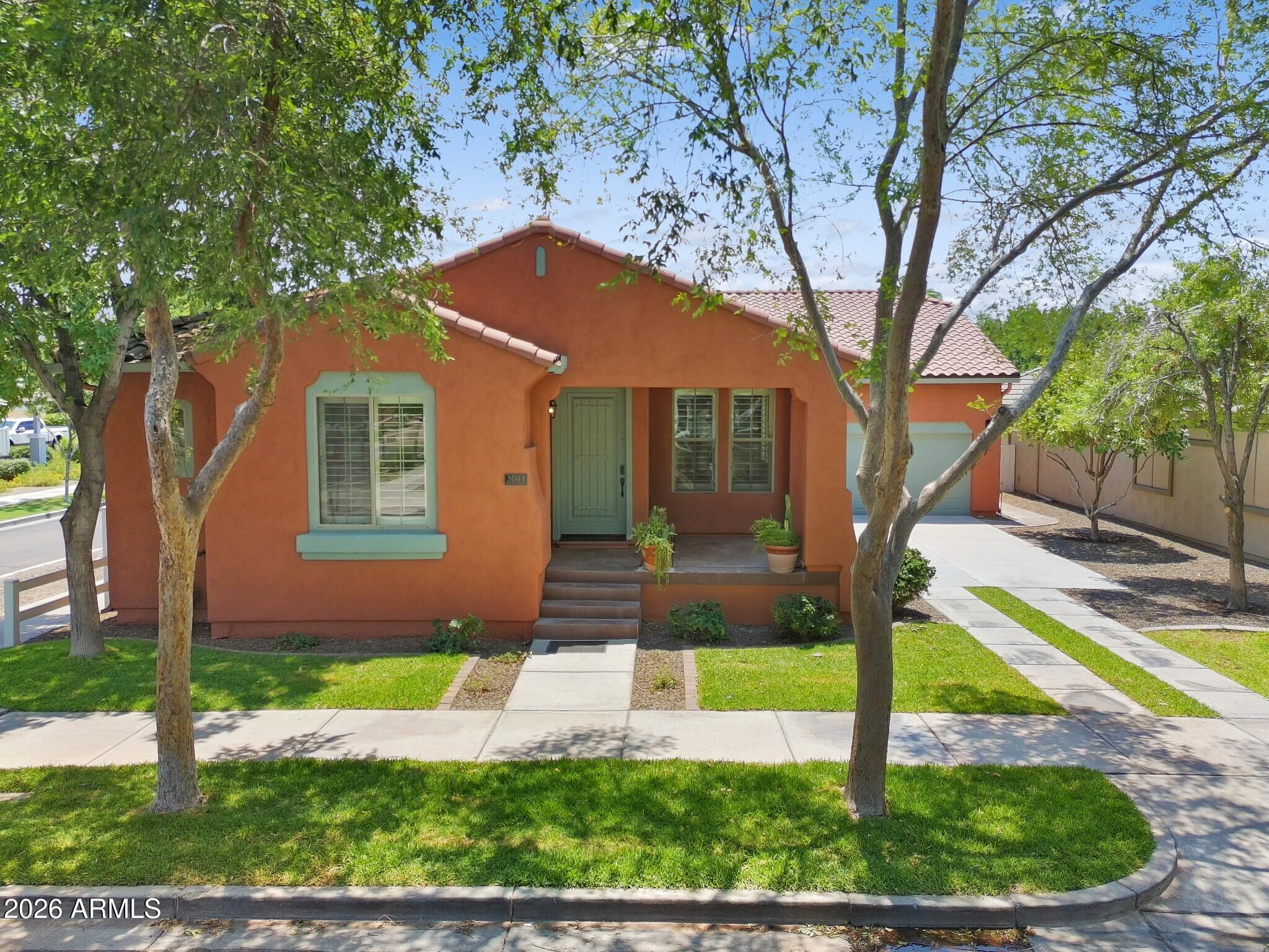 3041 E CAMELLIA Drive