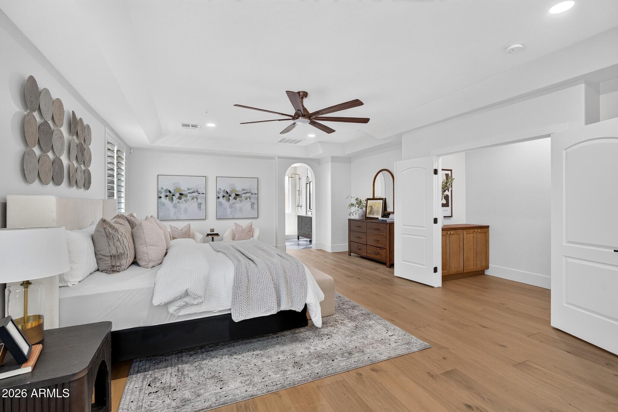 3041 E CAMELLIA Drive