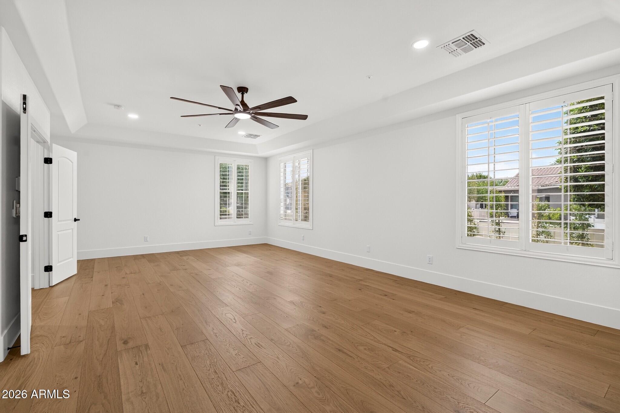 3041 E CAMELLIA Drive