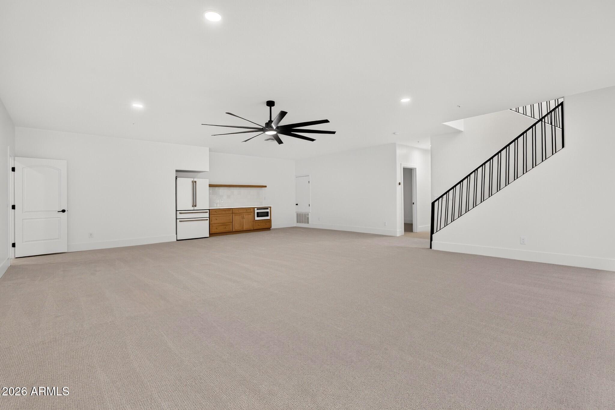 3041 E CAMELLIA Drive