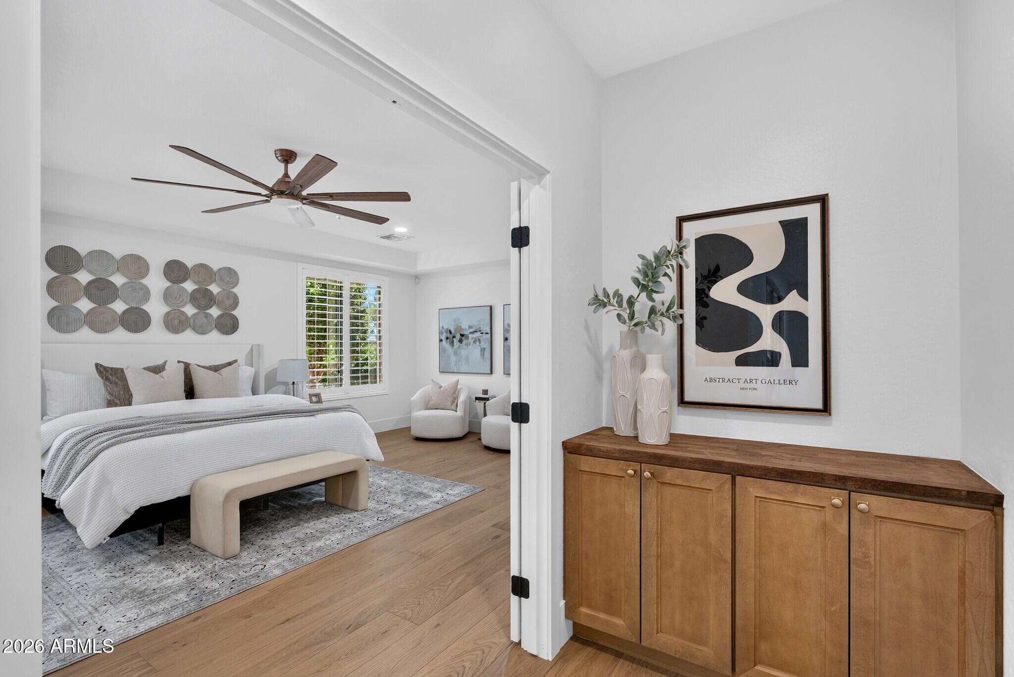 3041 E CAMELLIA Drive