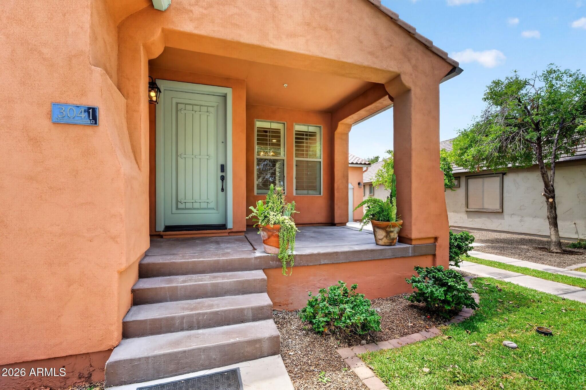 3041 E CAMELLIA Drive
