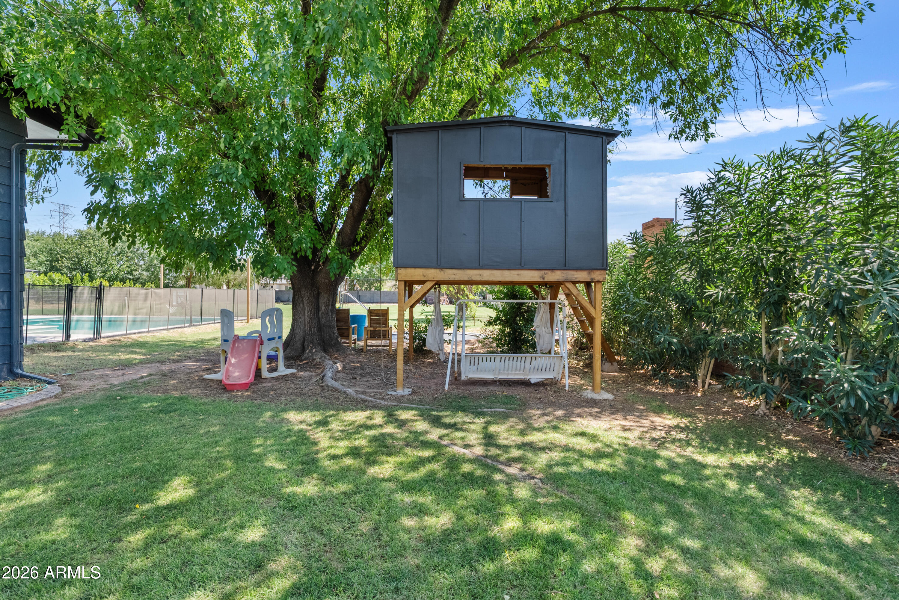 701 E CAMPBELL Avenue
