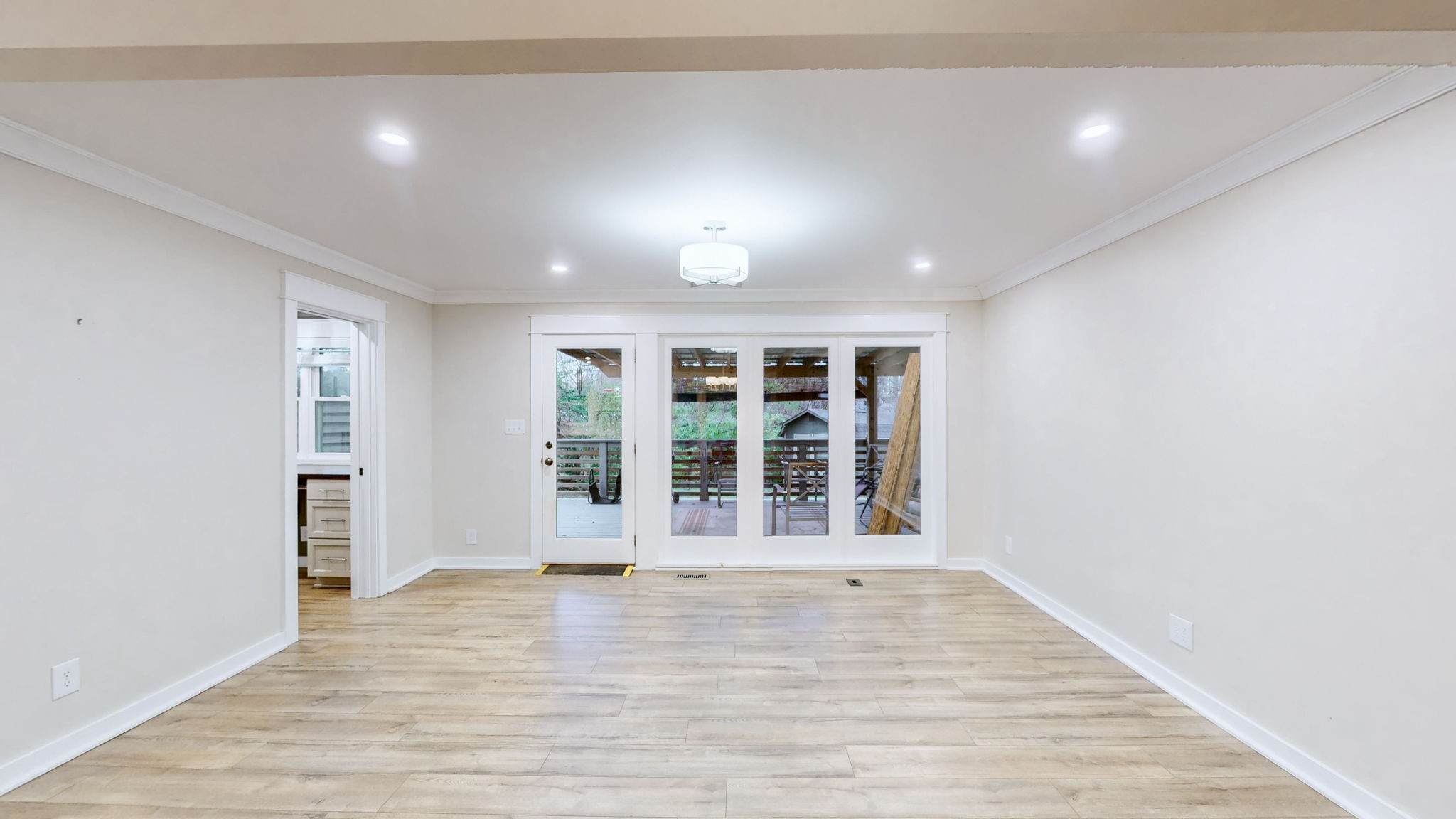 709 Scenic Dr
