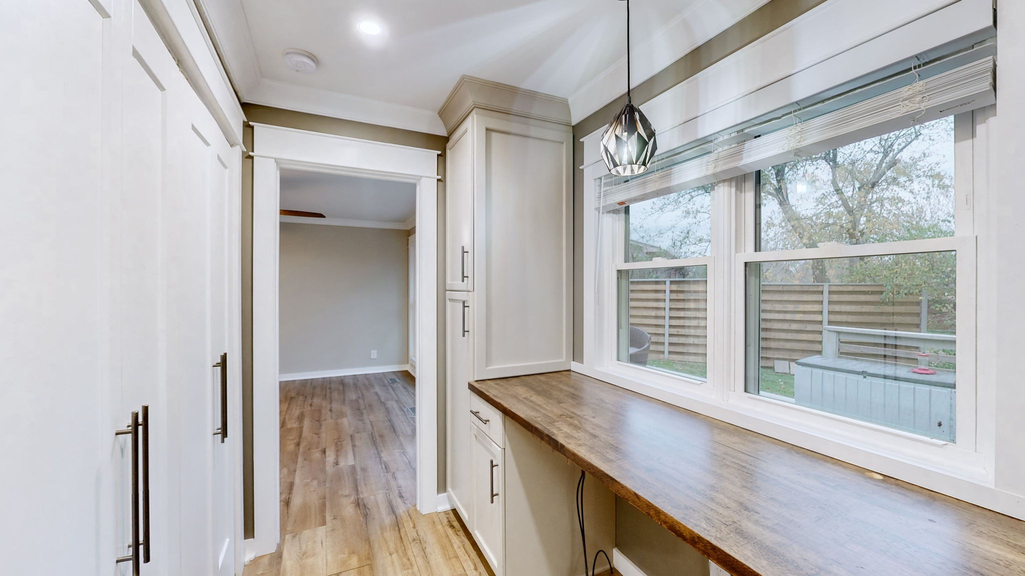 709 Scenic Dr