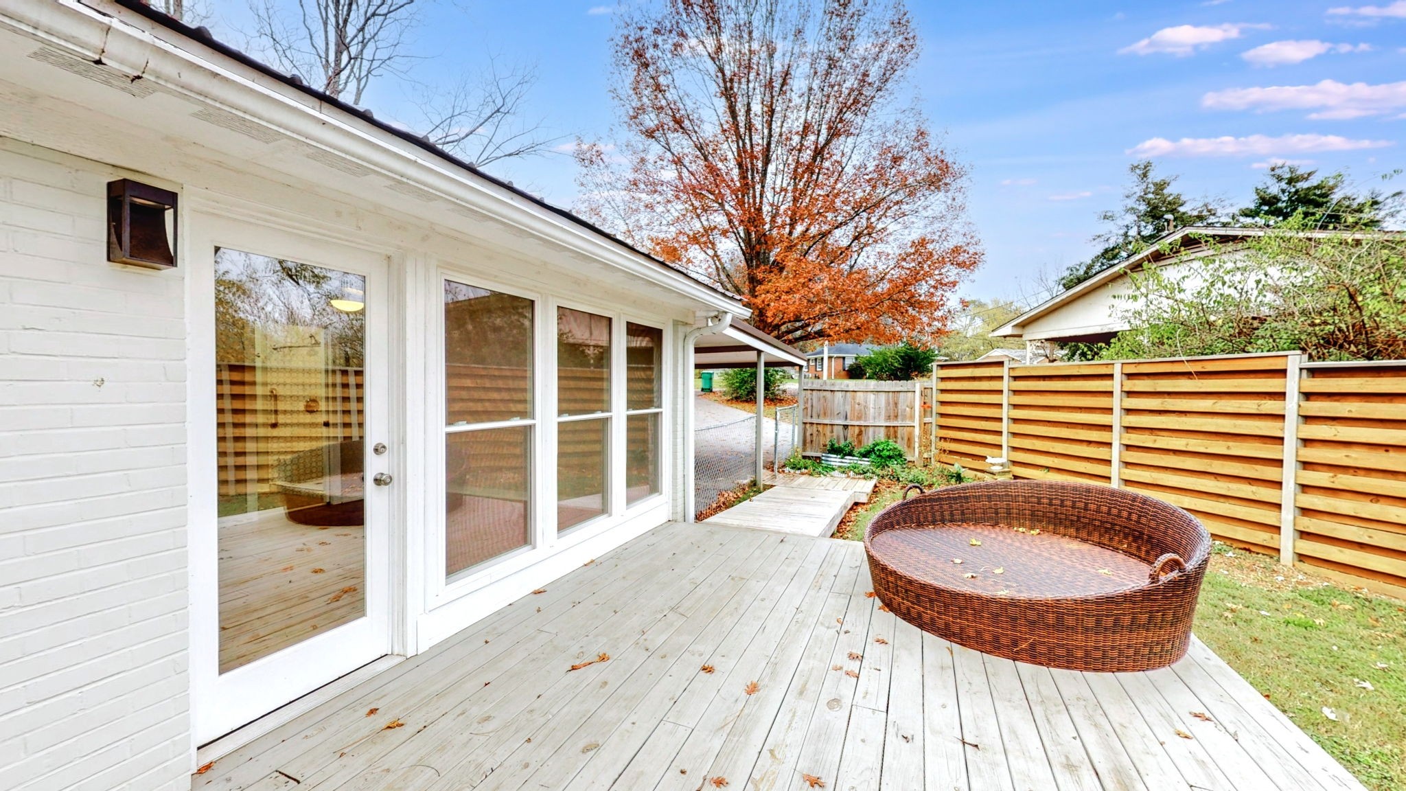 709 Scenic Dr