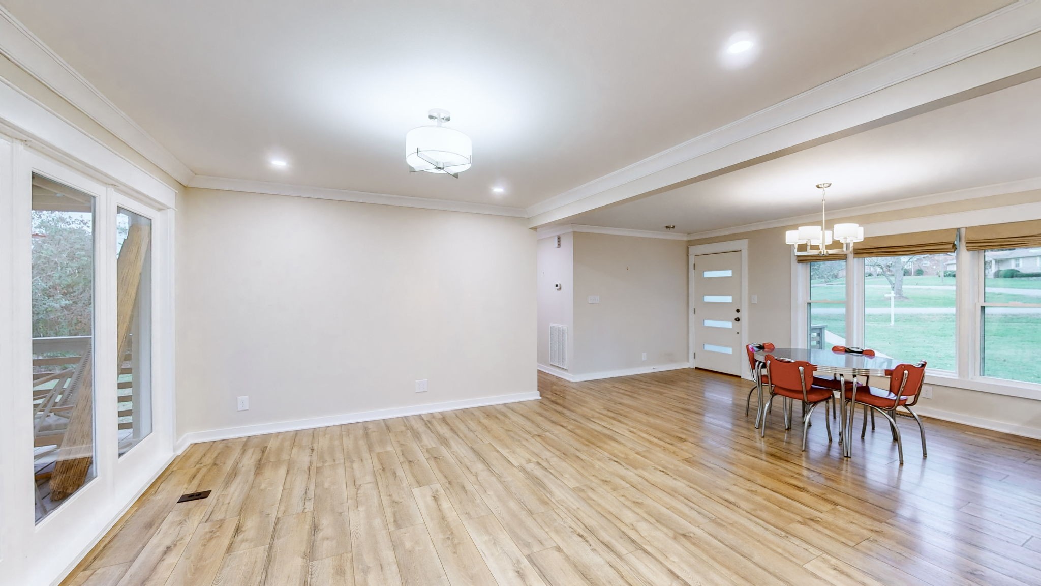 709 Scenic Dr