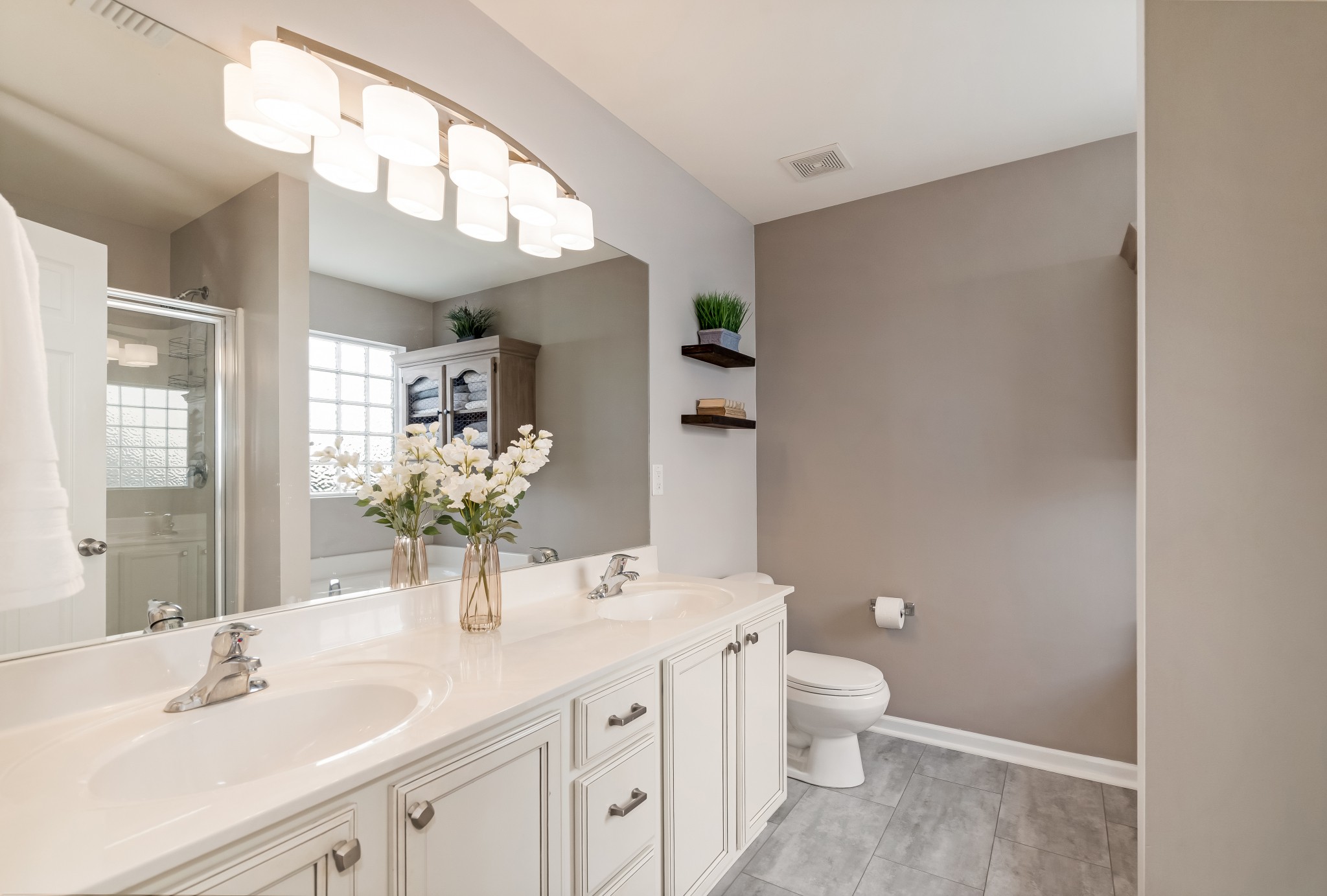 4041 Locerbie Cir