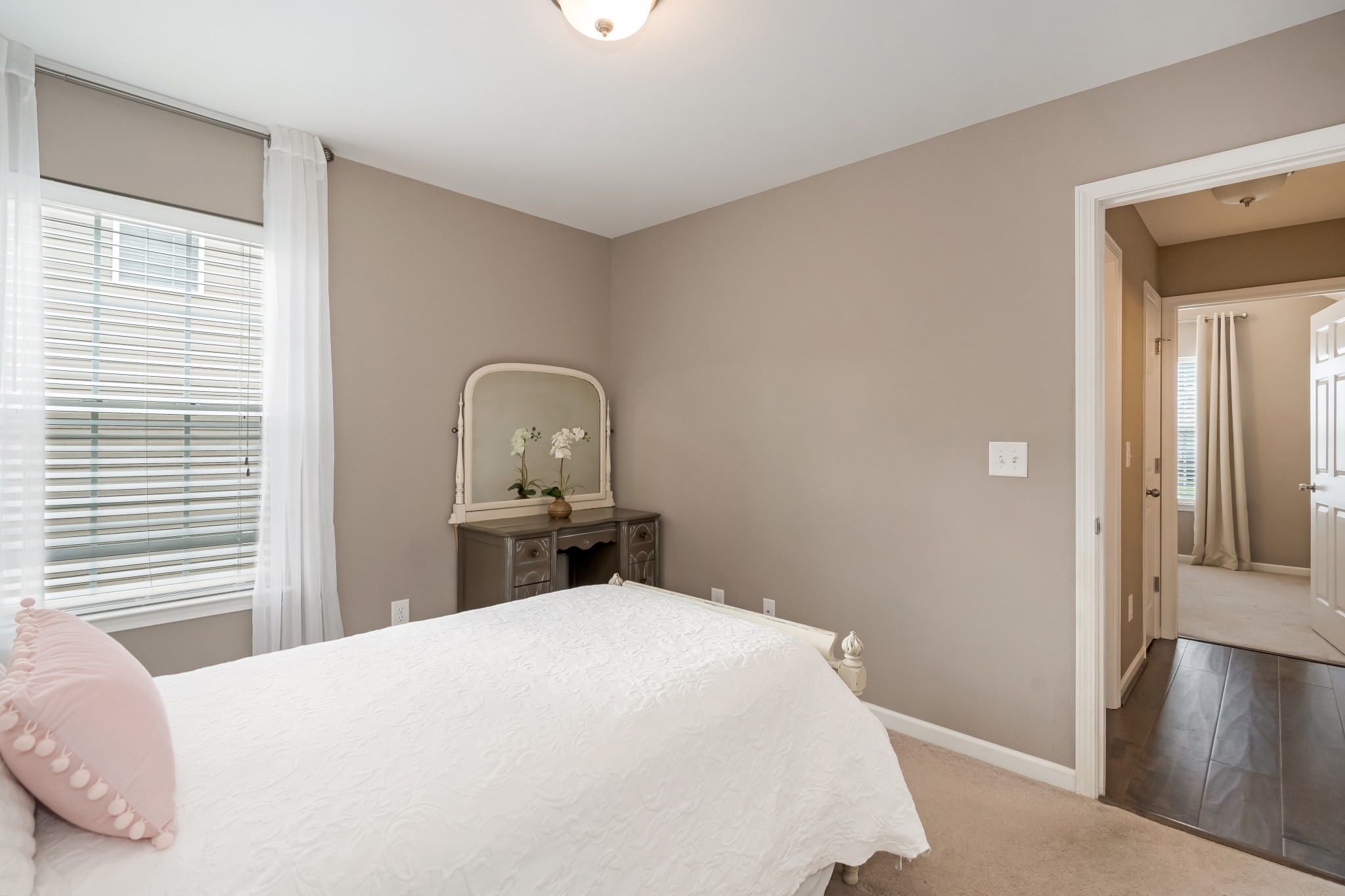 4041 Locerbie Cir