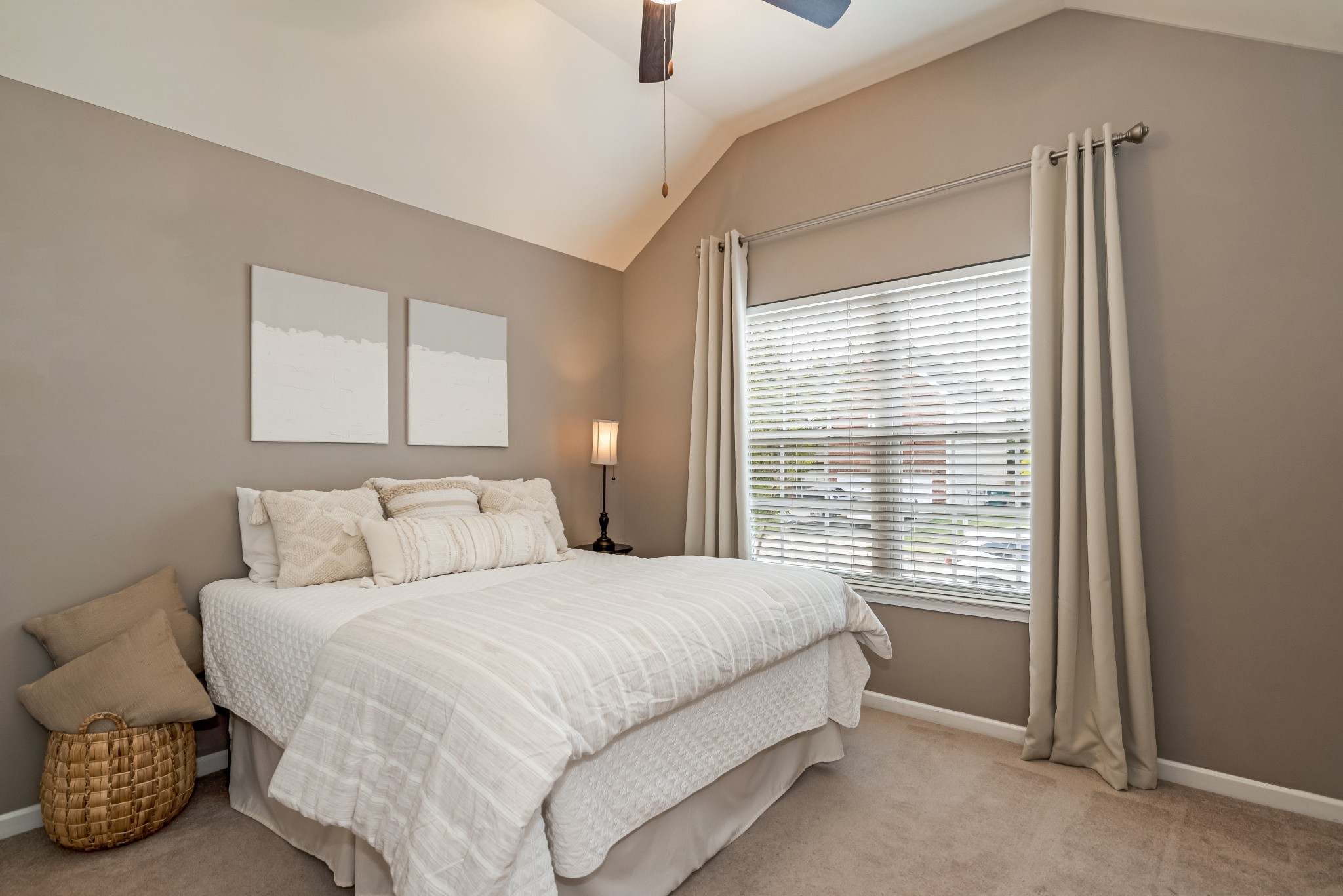 4041 Locerbie Cir