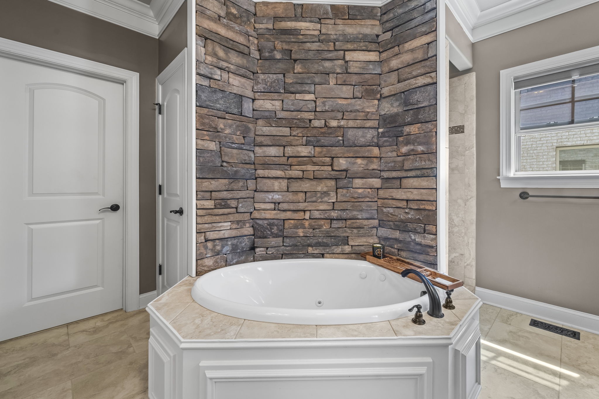 2979 Stewart Campbell Pt