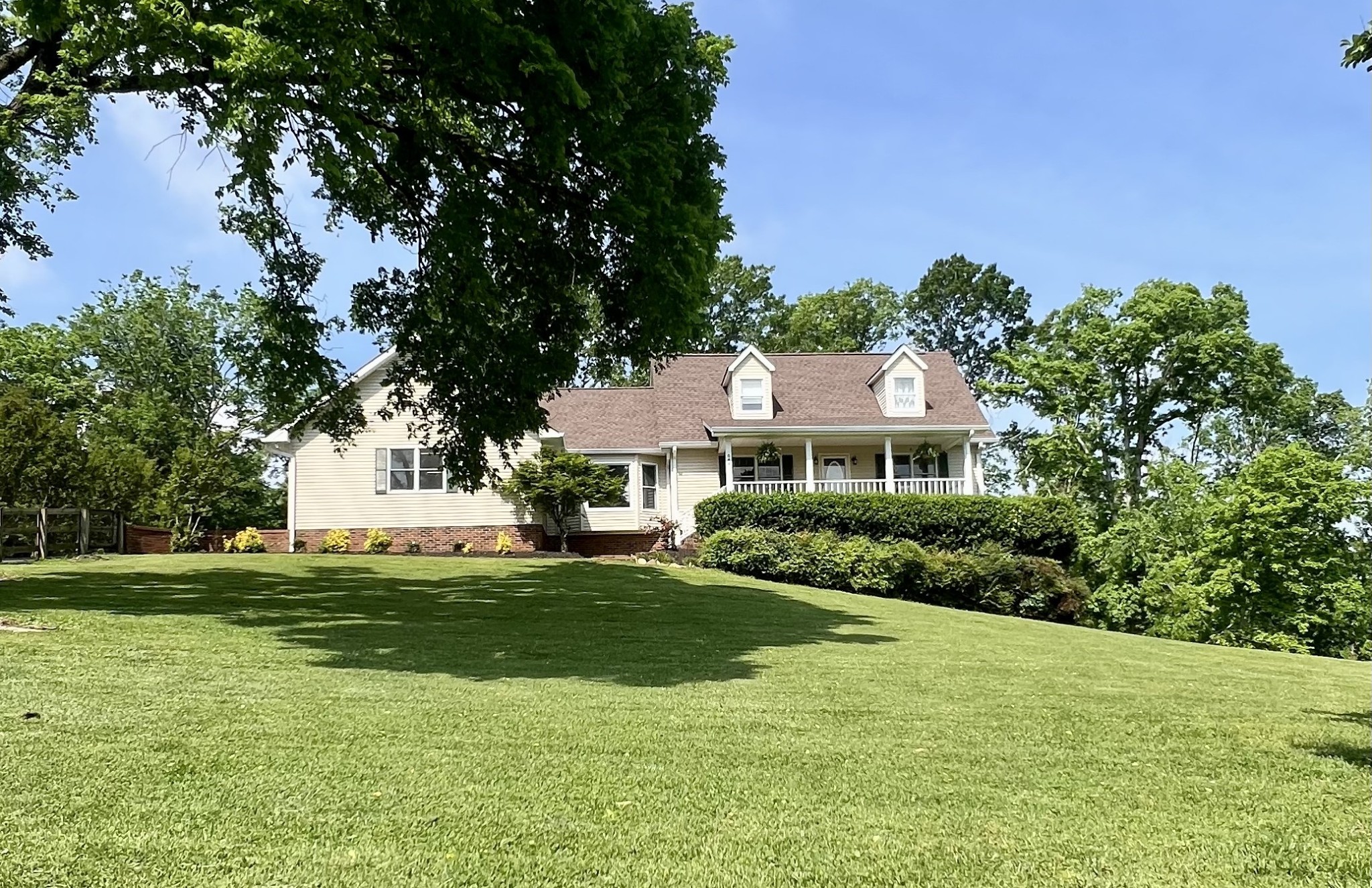 844 Hickory Ridge Trl