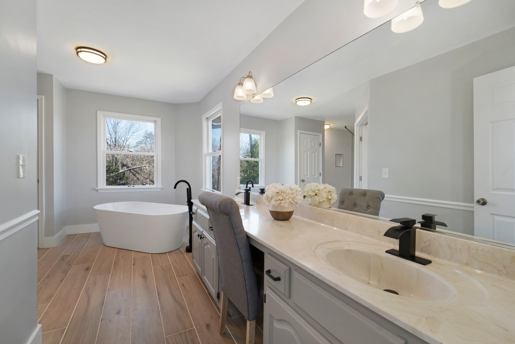 844 Hickory Ridge Trl