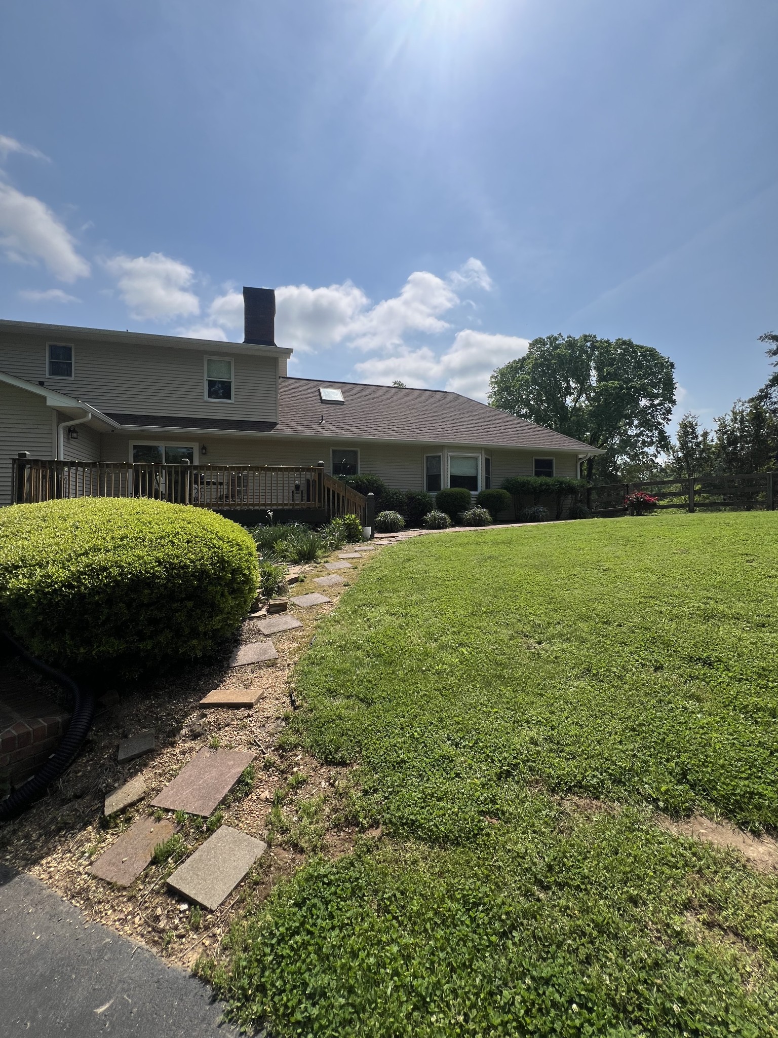 844 Hickory Ridge Trl