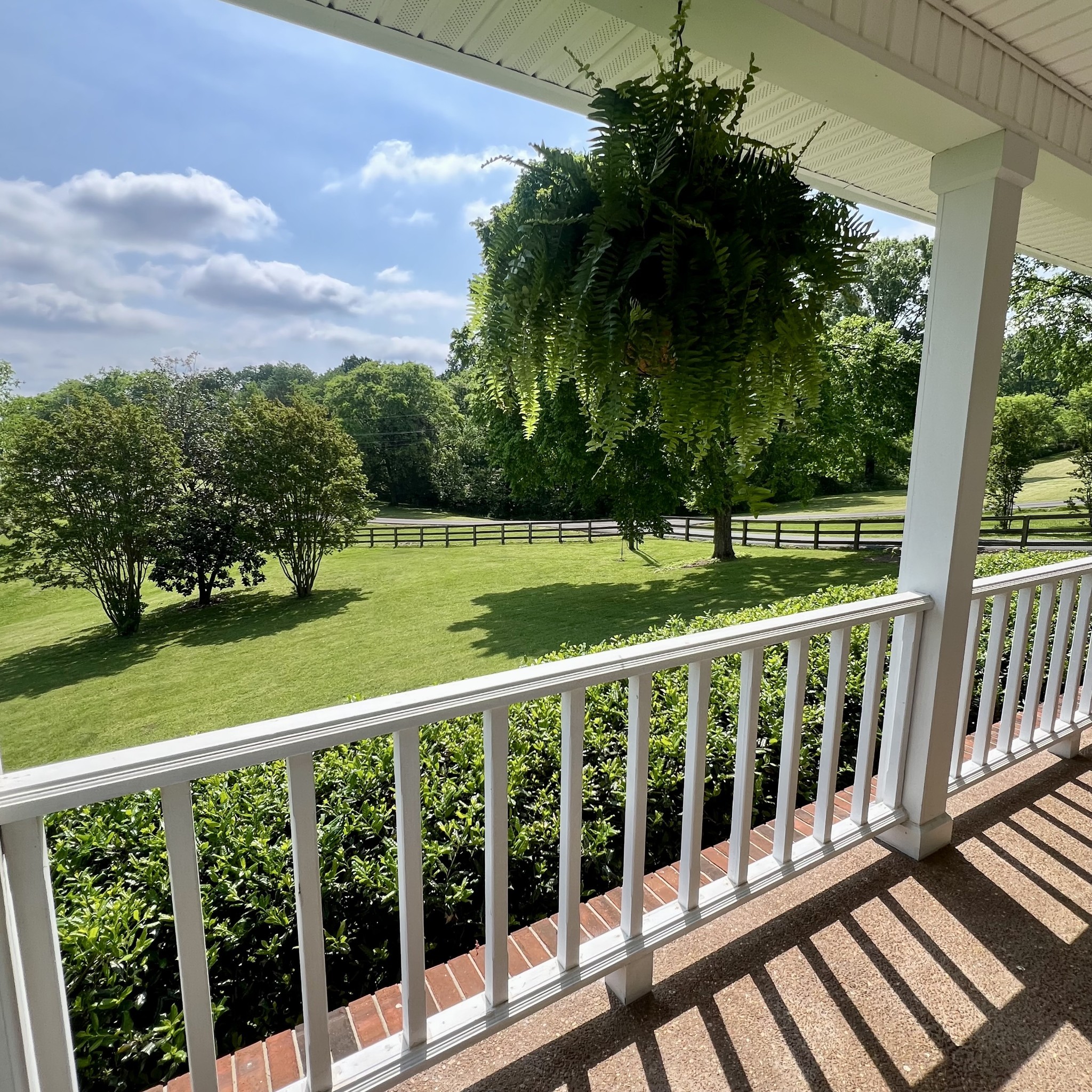 844 Hickory Ridge Trl