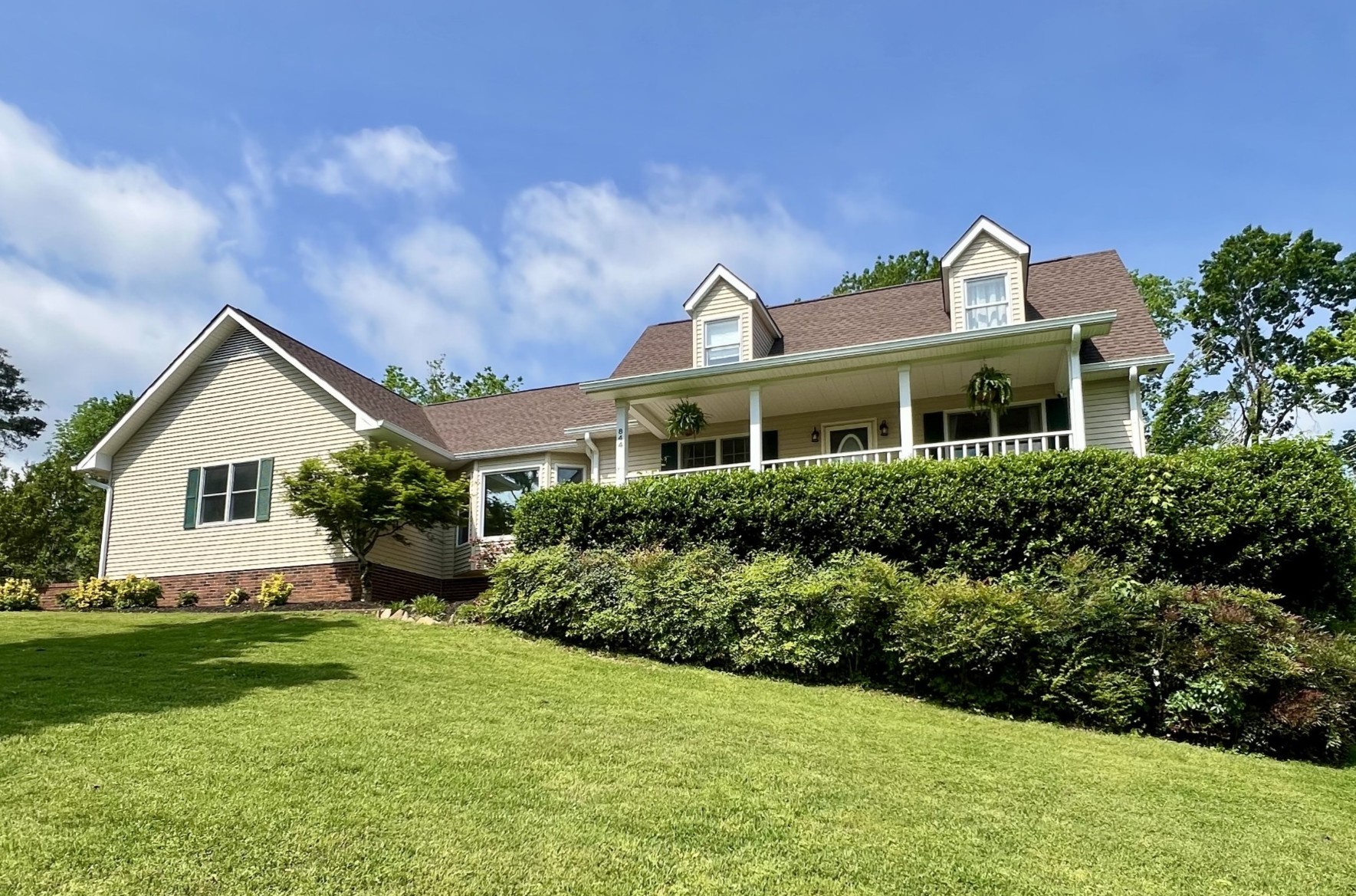 844 Hickory Ridge Trl