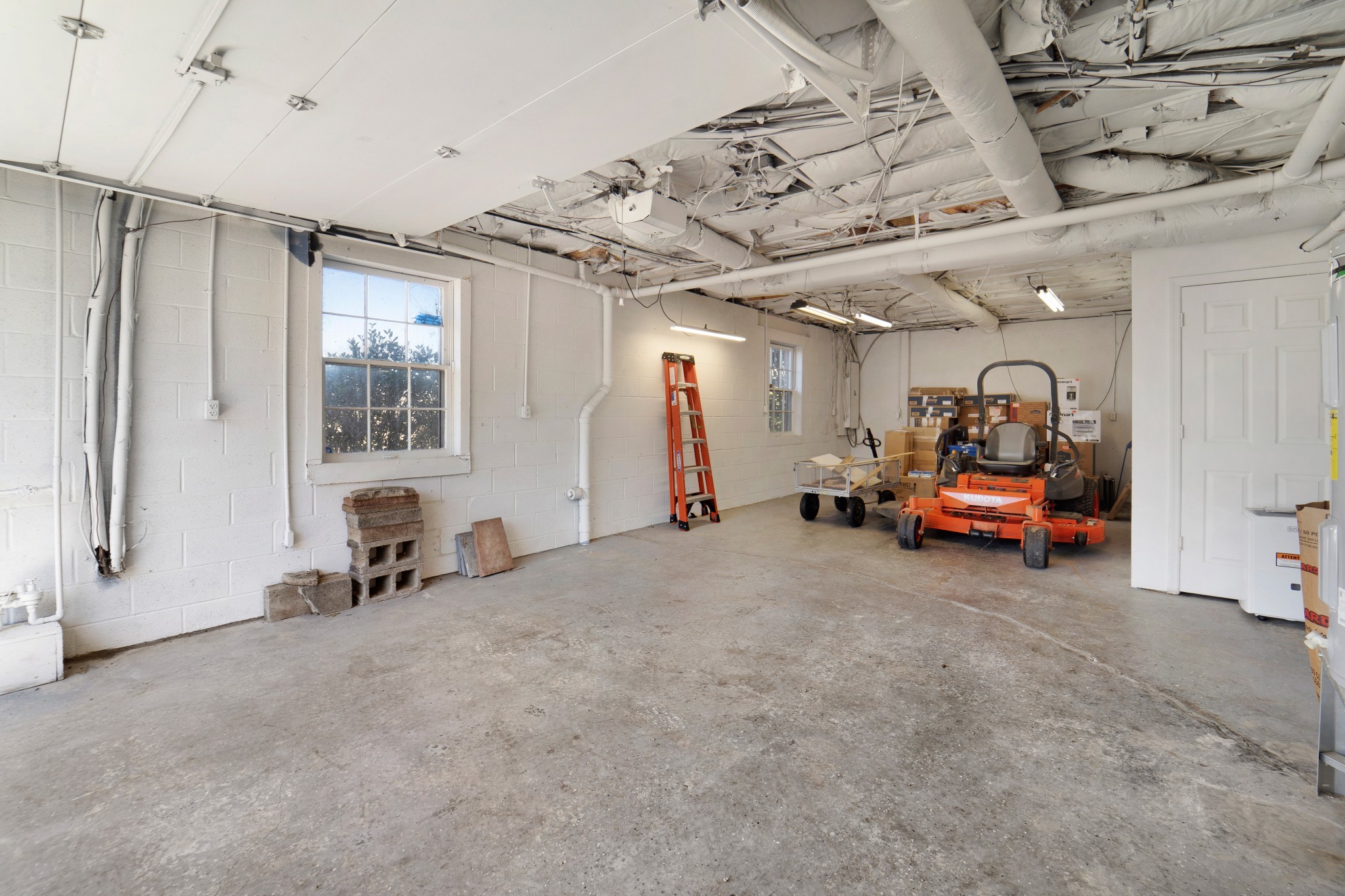 844 Hickory Ridge Trl