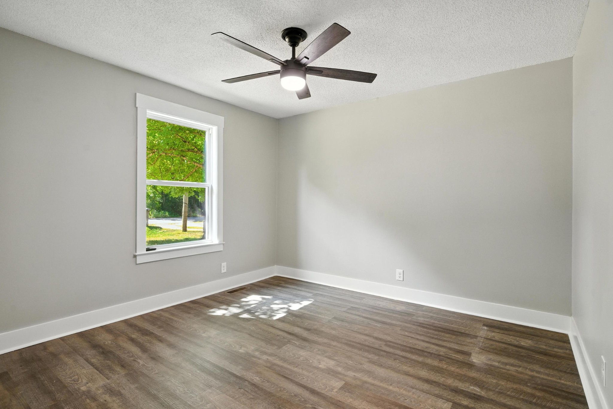 104 Davis Dr