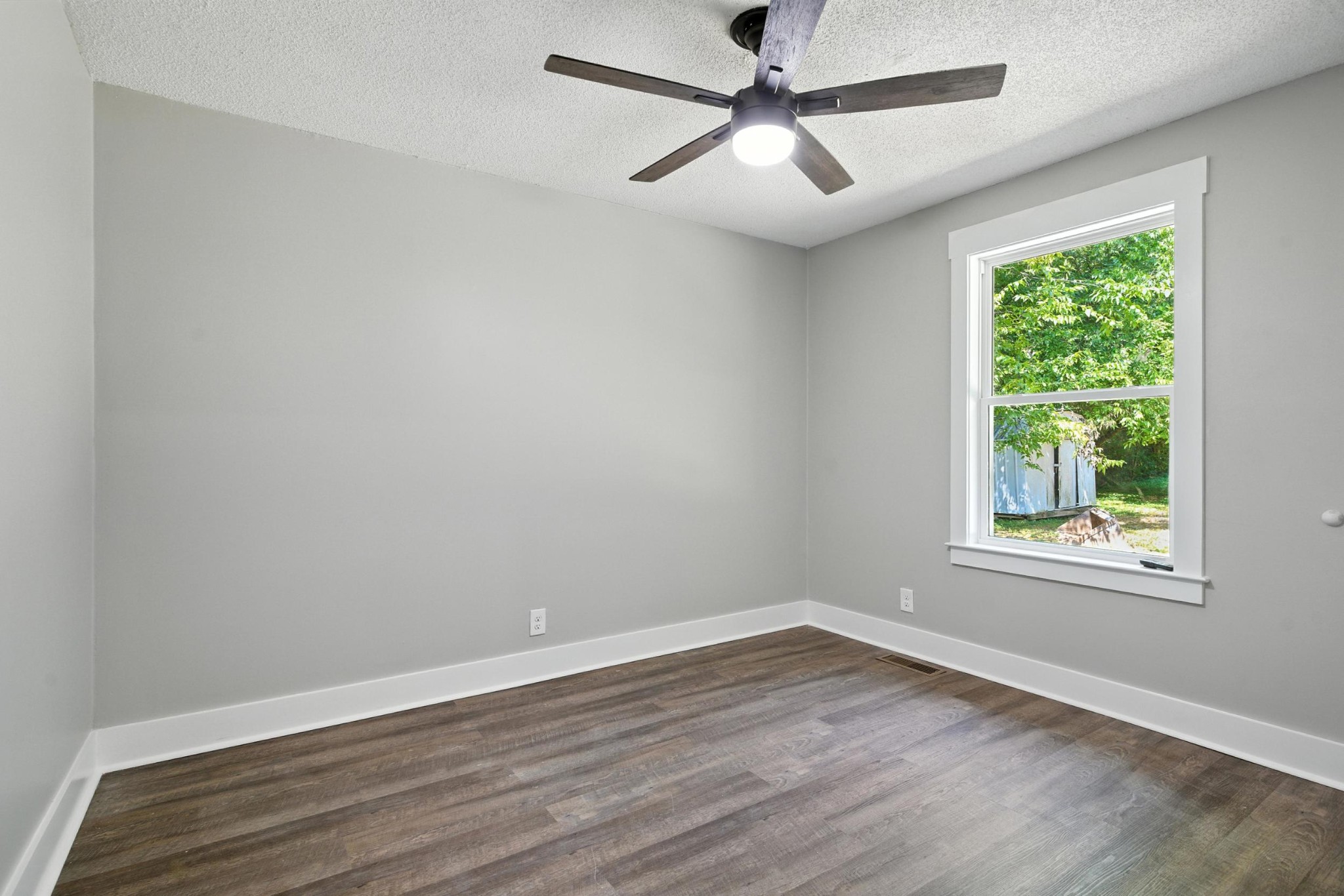 104 Davis Dr