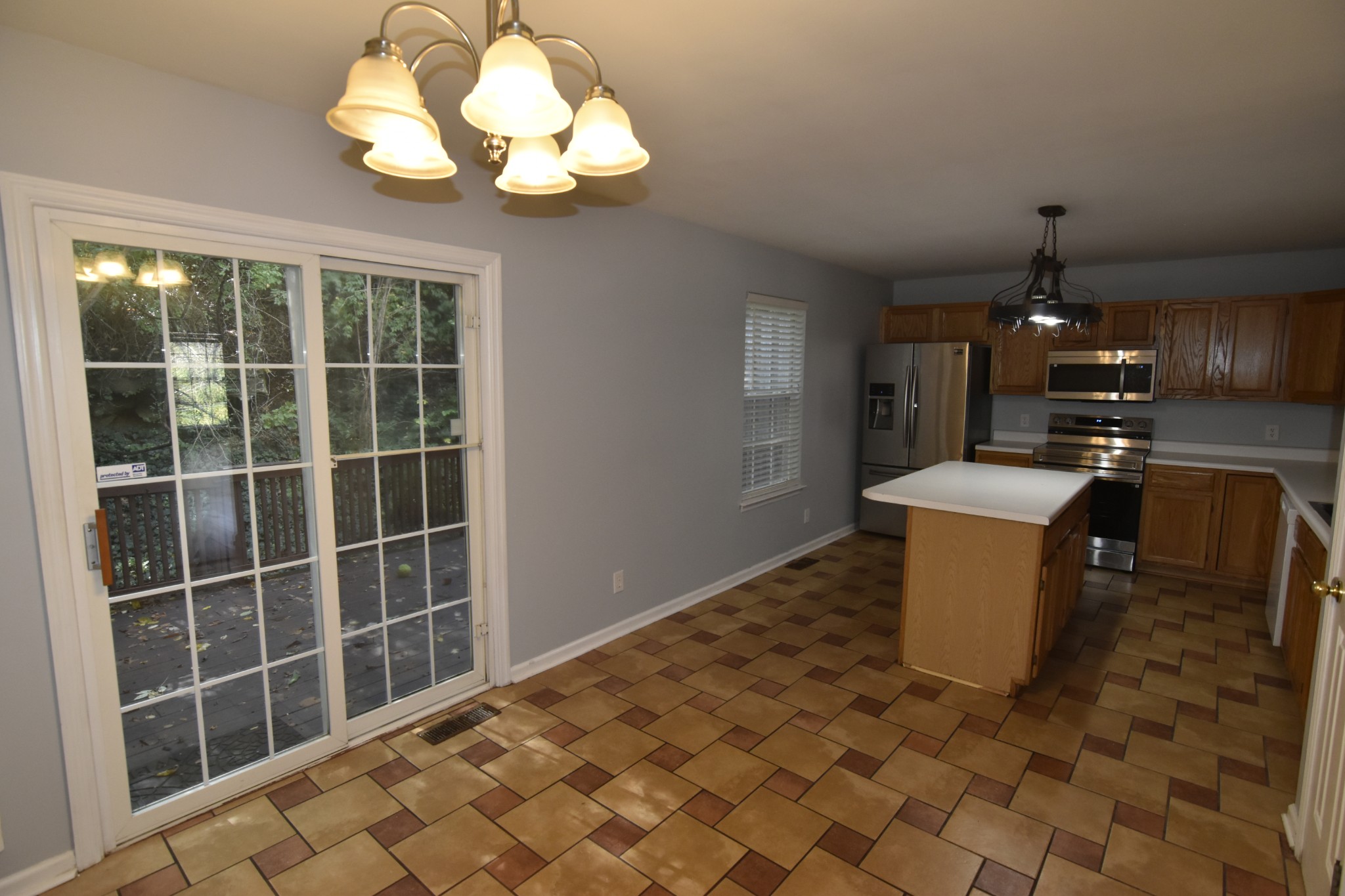 515 Huntington Ridge Dr