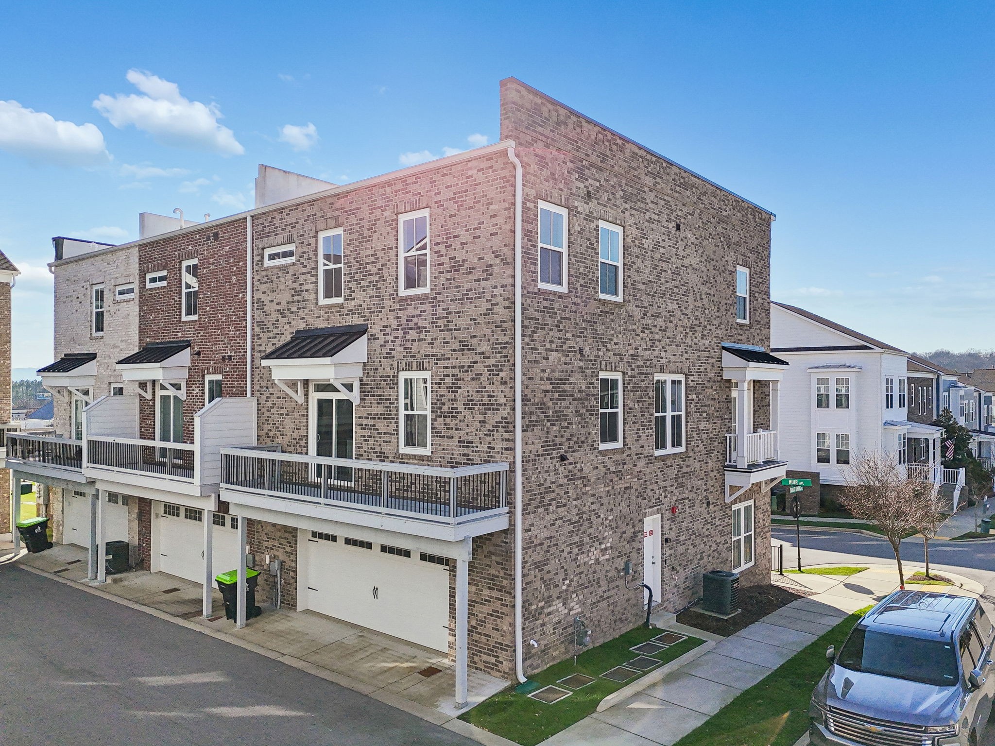 236 Muir Ave