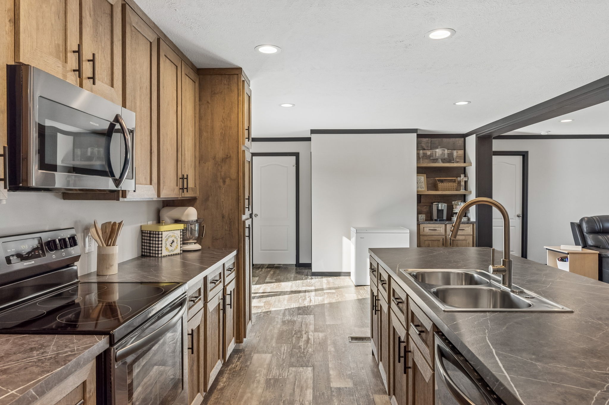 2089 Bear Creek Pike