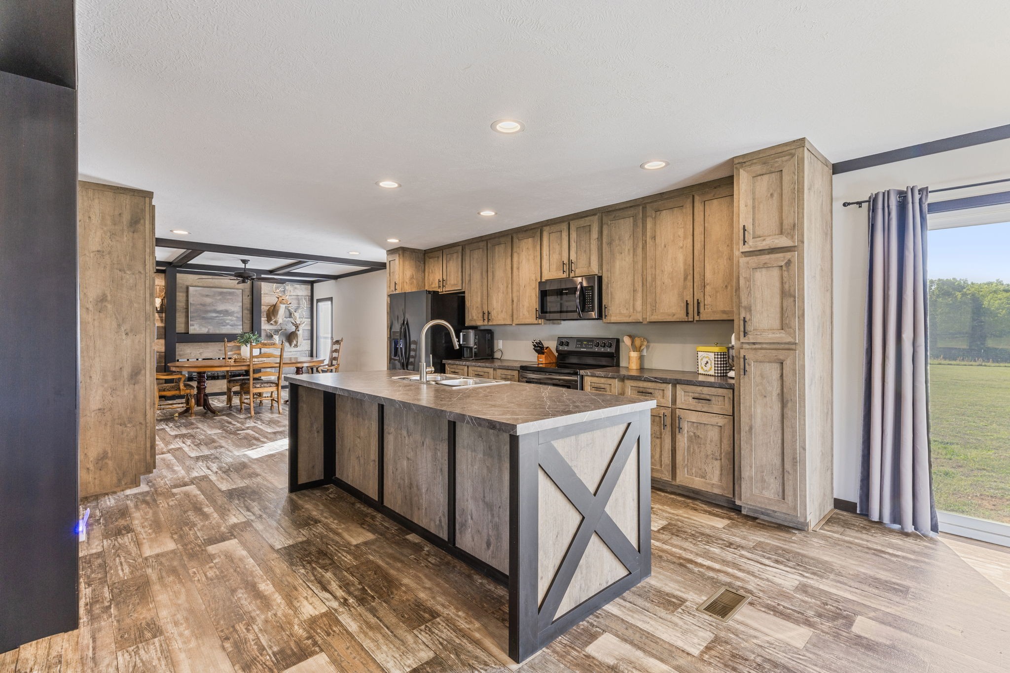 2089 Bear Creek Pike