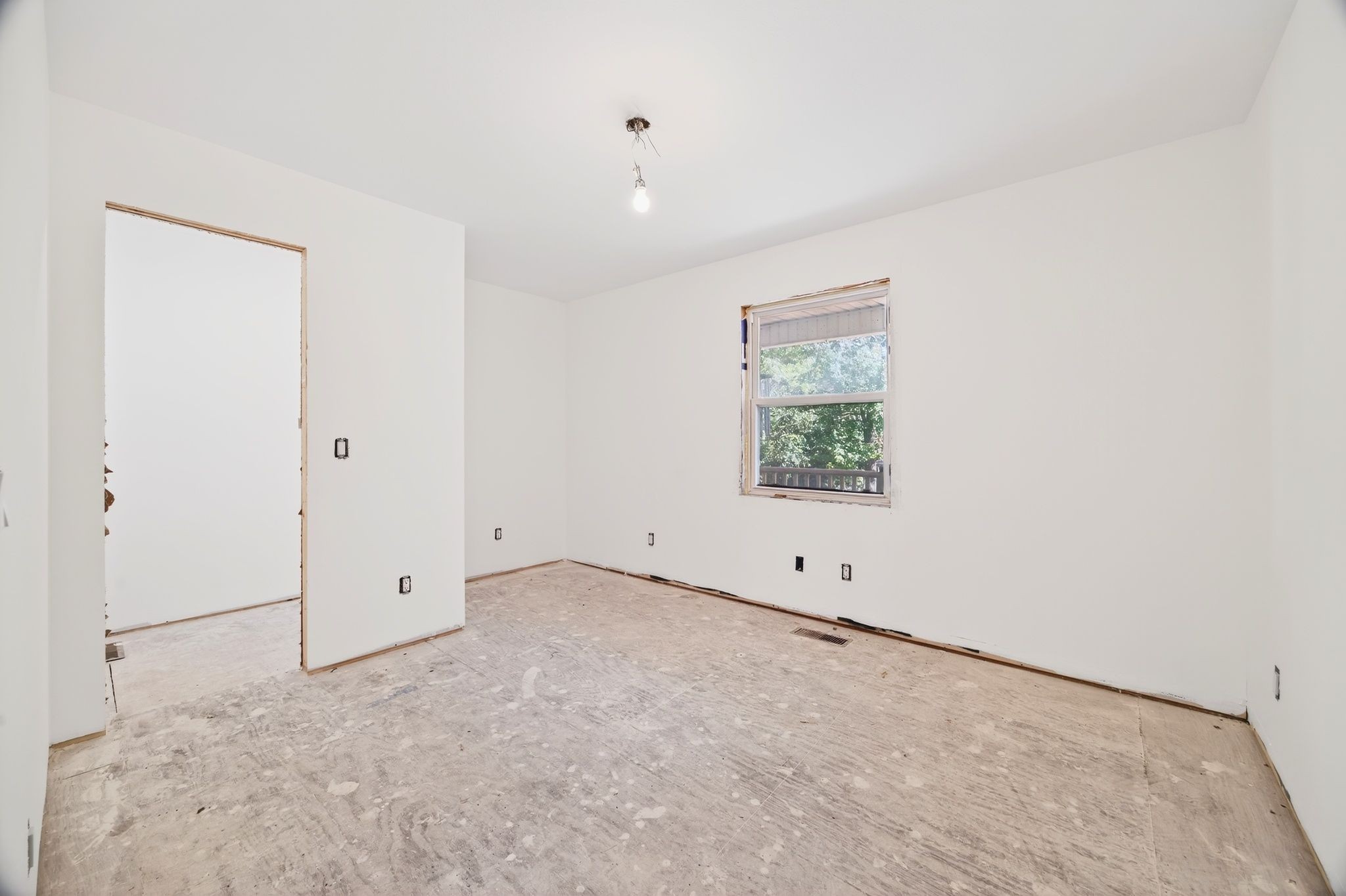 1295 Covenant Cove Ln