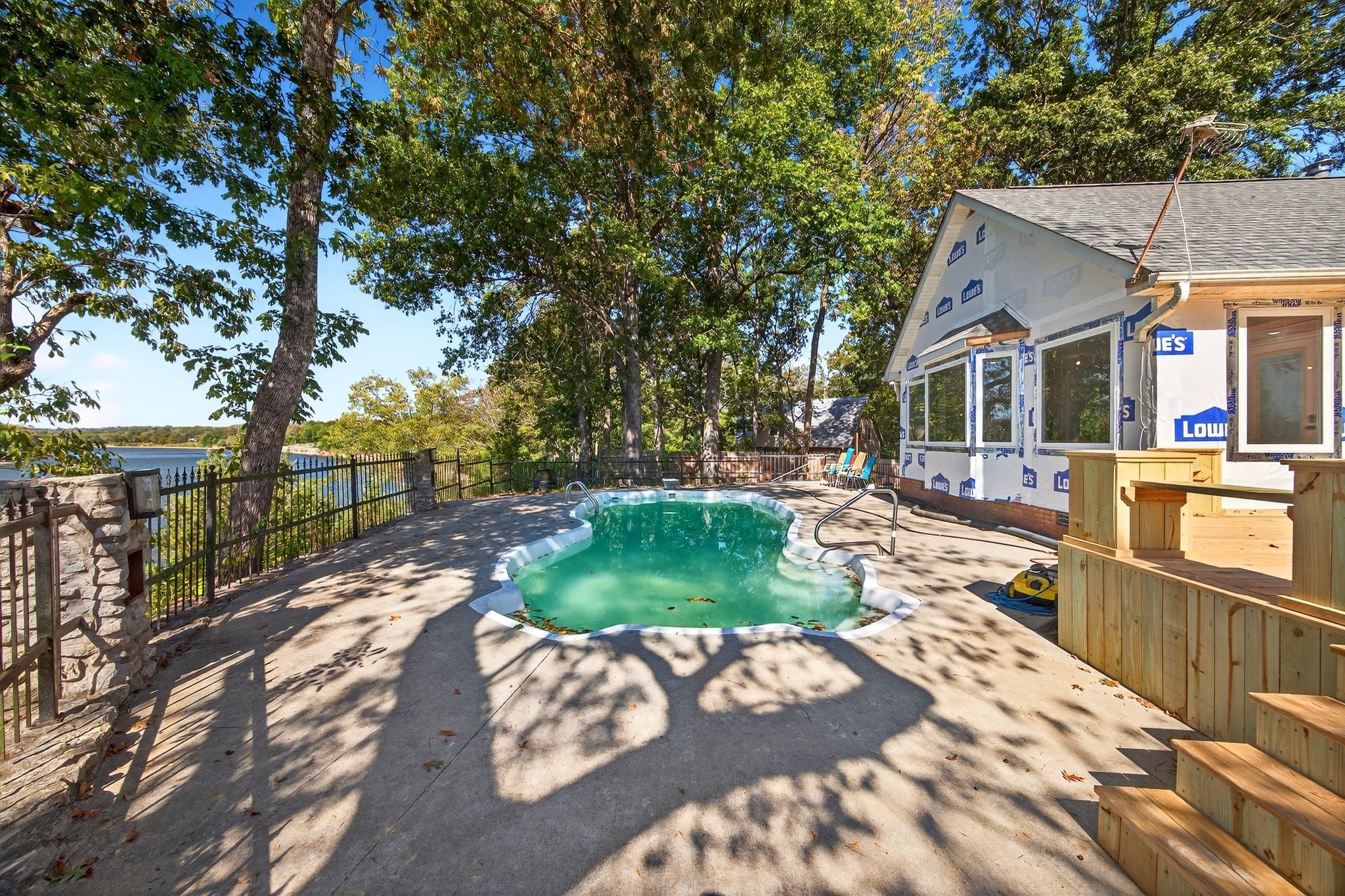 1295 Covenant Cove Ln