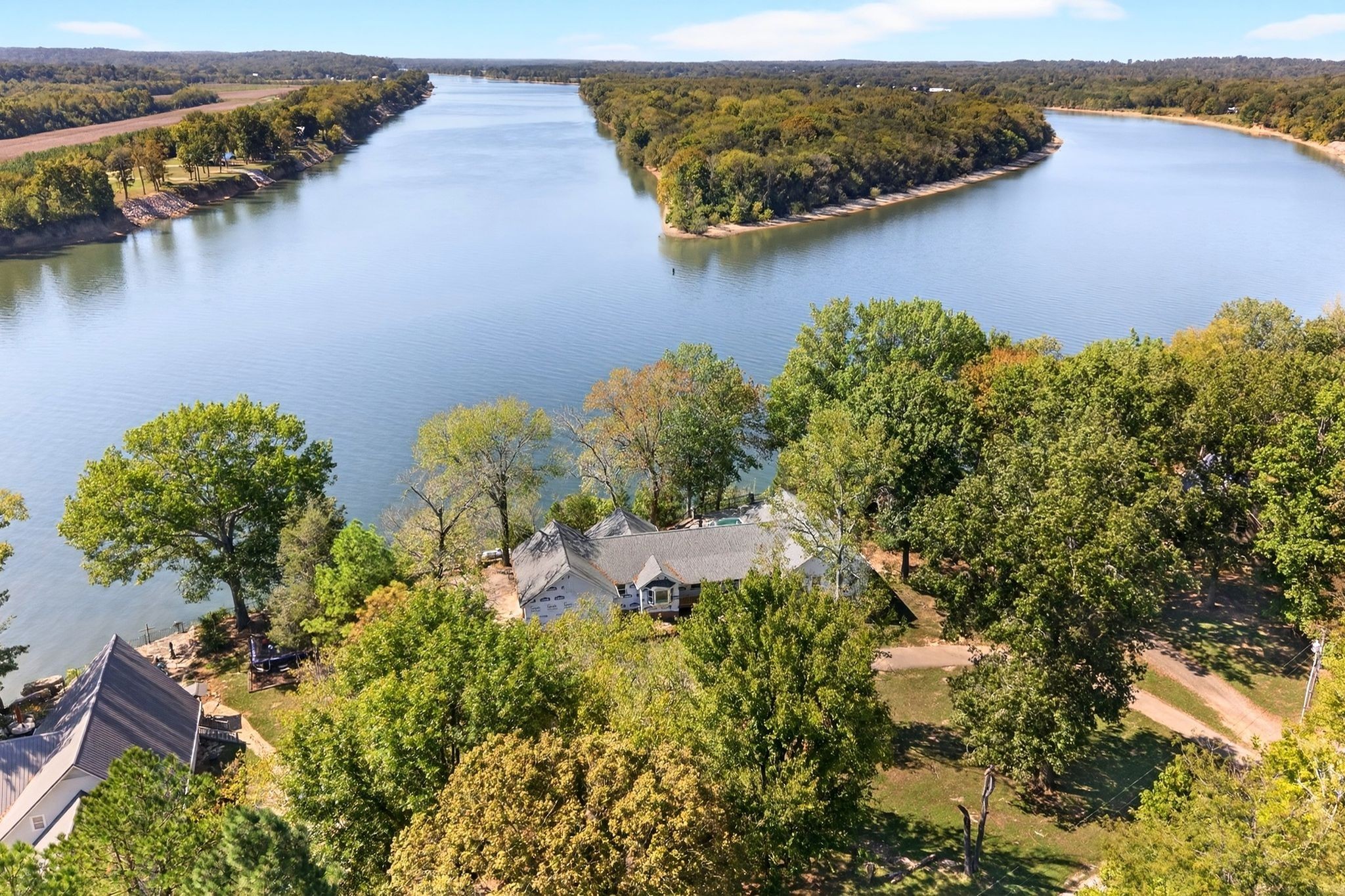 1295 Covenant Cove Ln