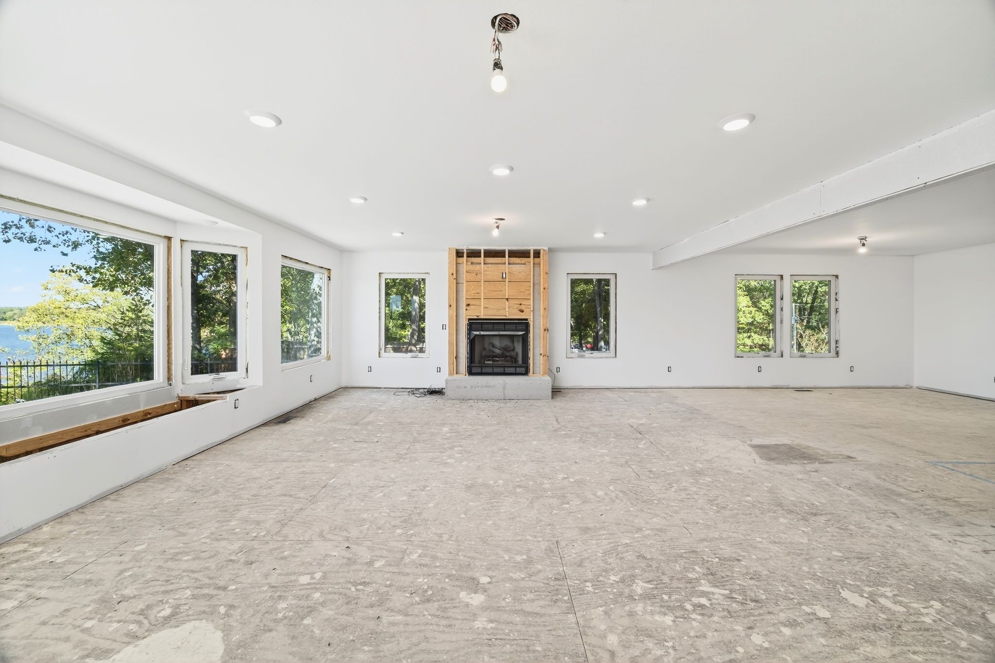 1295 Covenant Cove Ln