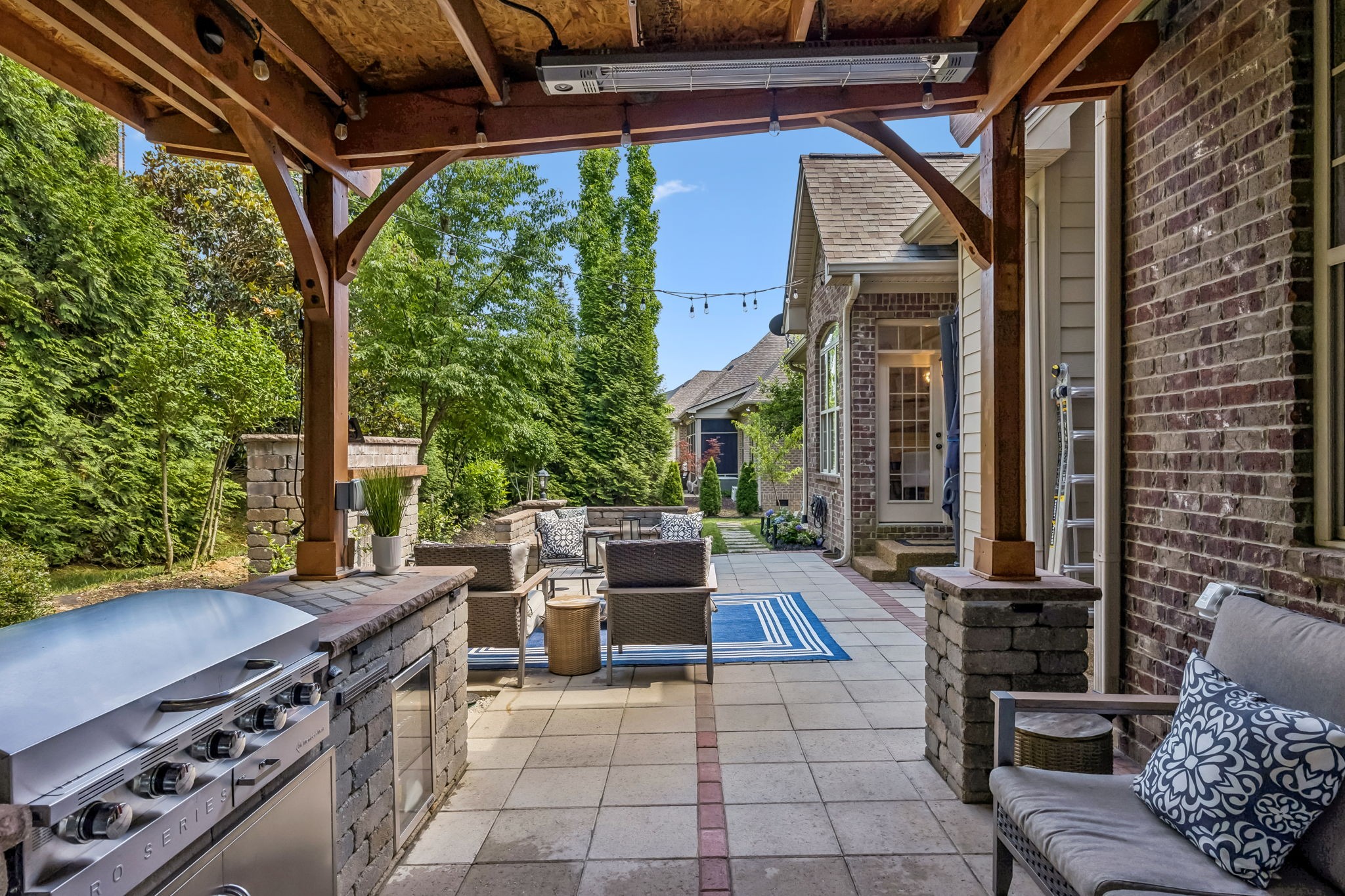1039 Alice Springs Cir
